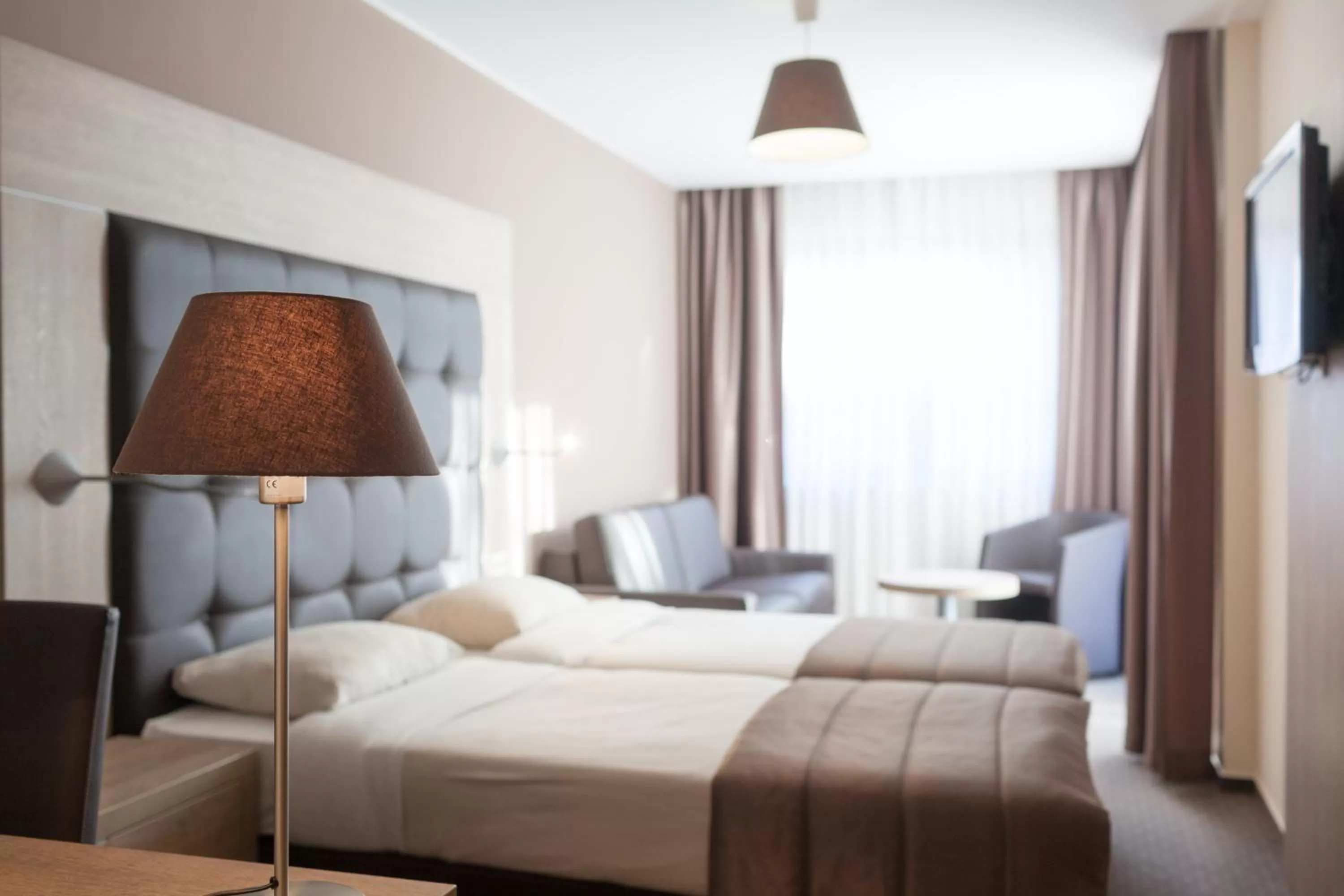 Photo of the whole room, Bed in Hotel Villa Royale