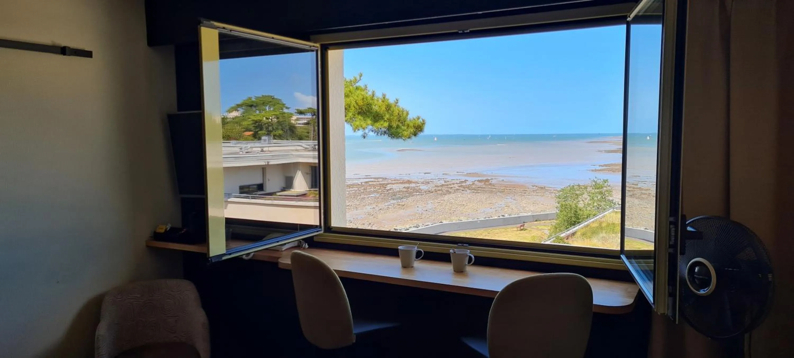 Natural landscape in Hôtel Les Brises