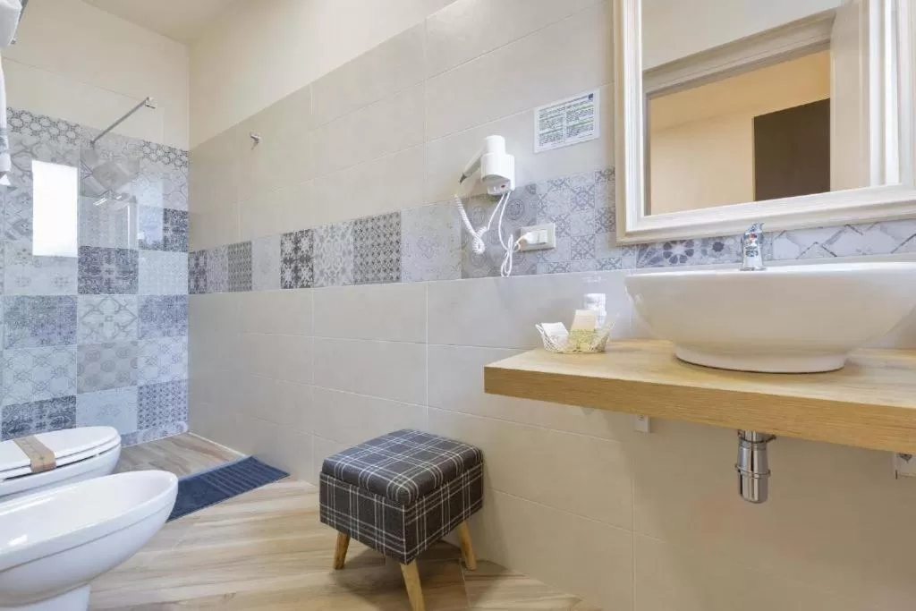 Toilet in Salento Ada's House