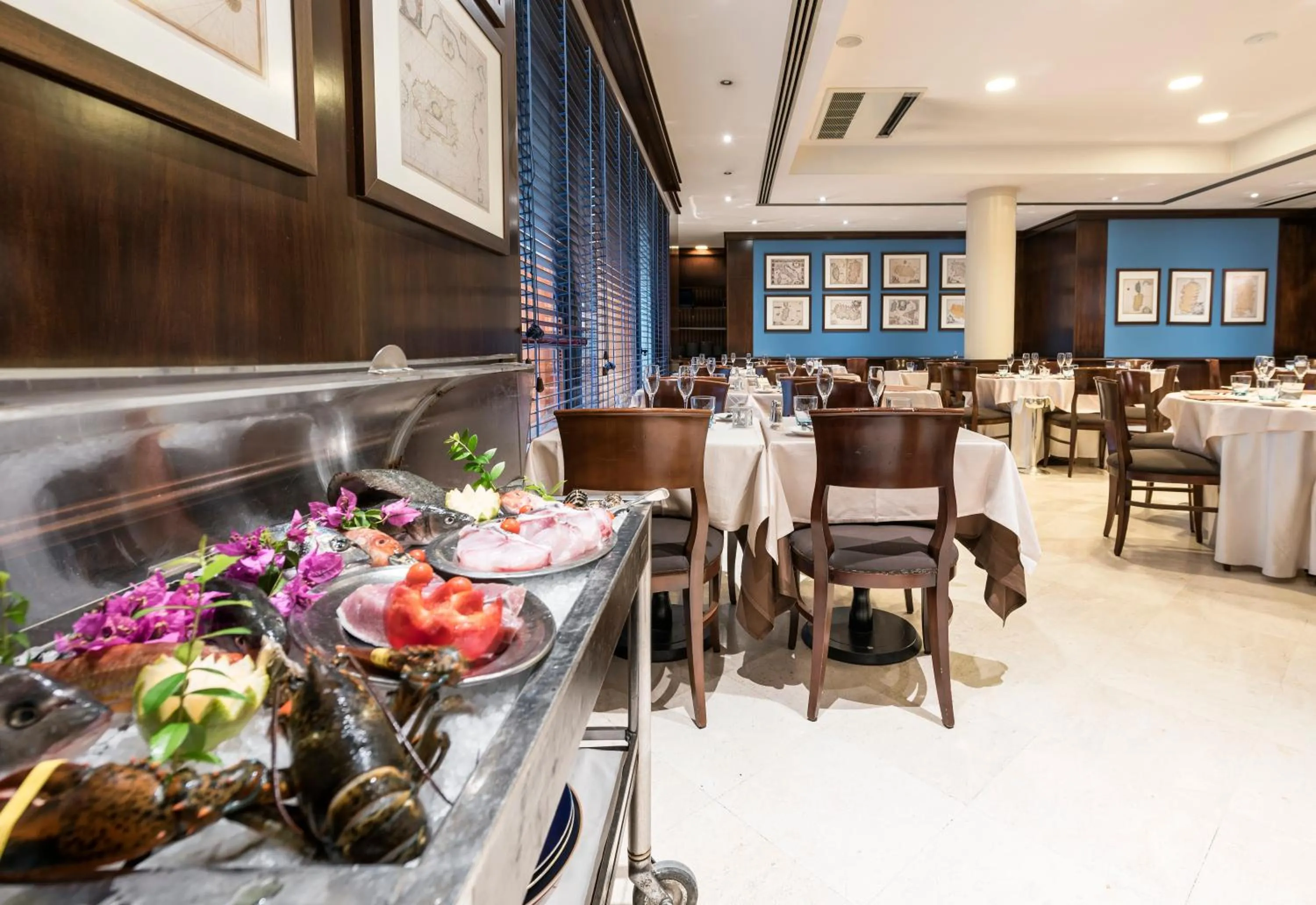 Restaurant/places to eat in Caesar's Hotel