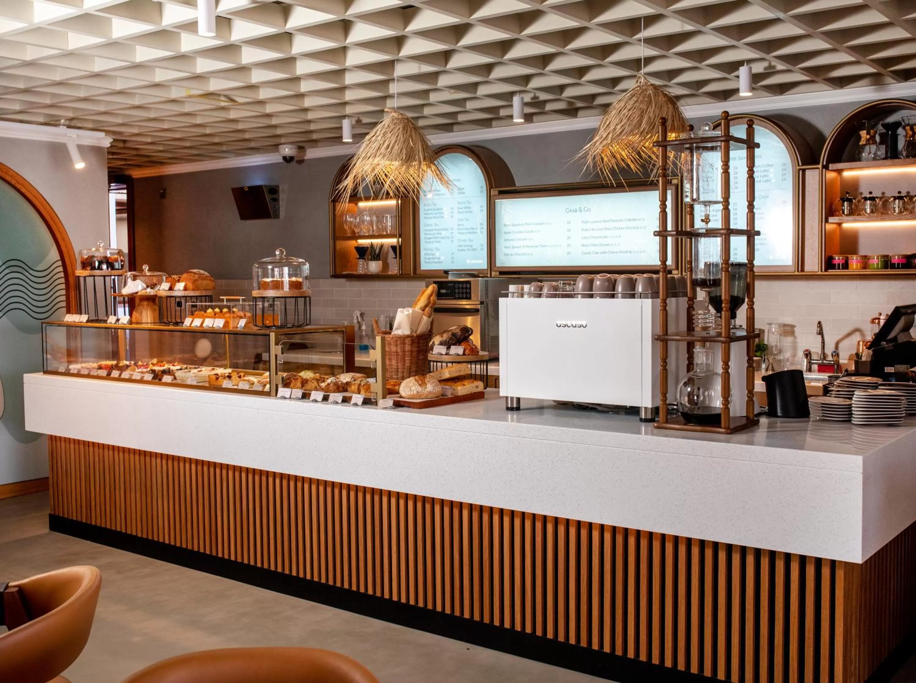 Restaurant/places to eat in Wyndham Residences The Palm