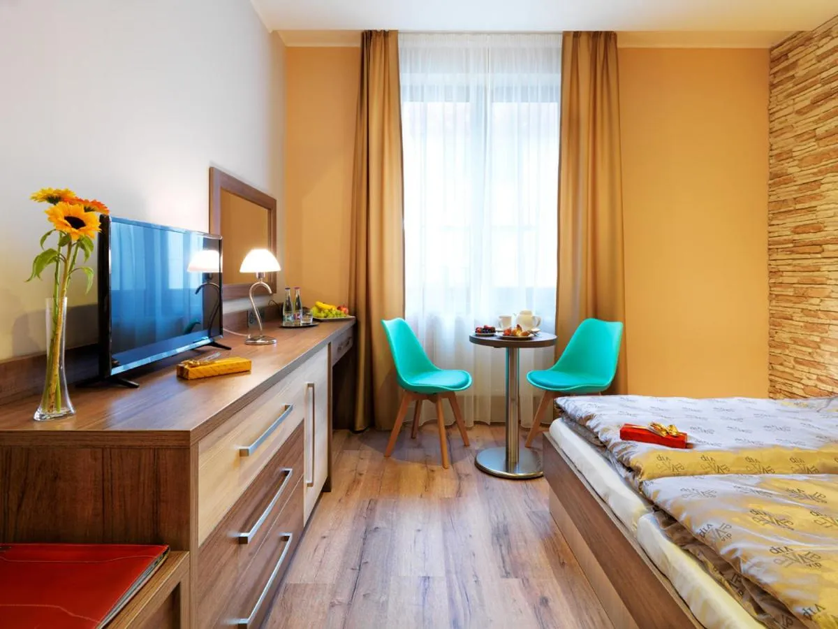 Photo of the whole room, Bed in Hotel Viktor