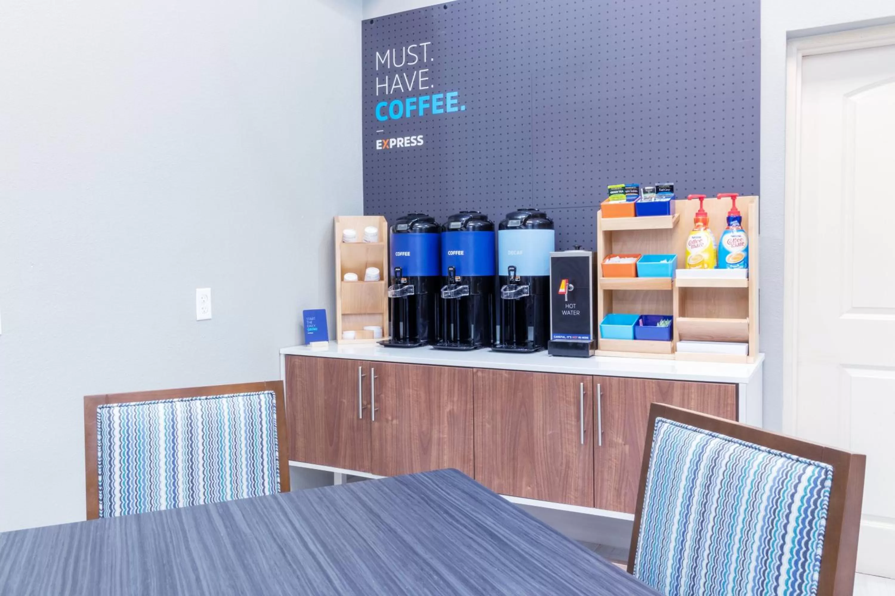 Photo of the whole room in Holiday Inn Express Hotel & Suites Crestview South I-10 by IHG