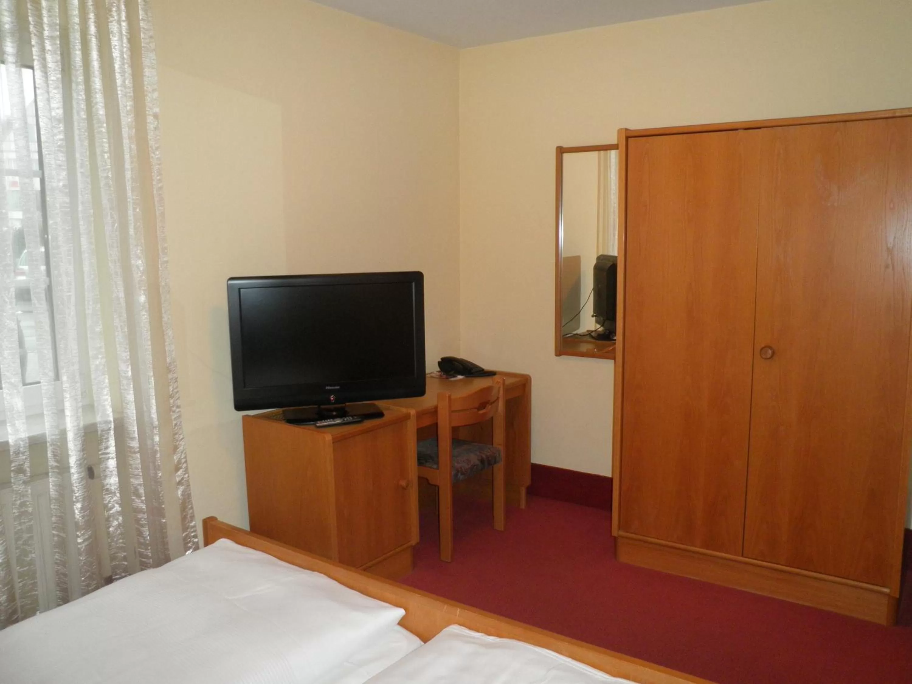 TV and multimedia, Bed in Hotel und Gasthof Ritter St. Georg