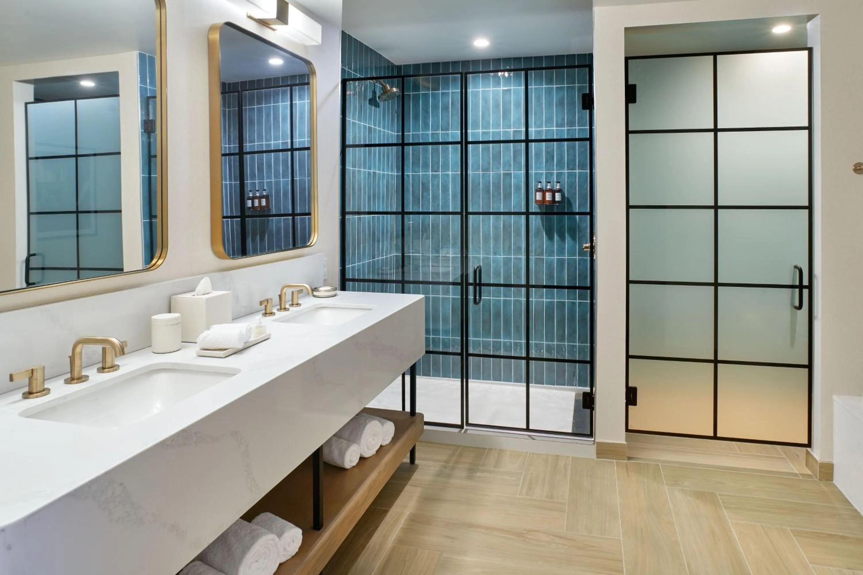 Bathroom in The Alamite, Tuscaloosa, a Tribute Portfolio Hotel