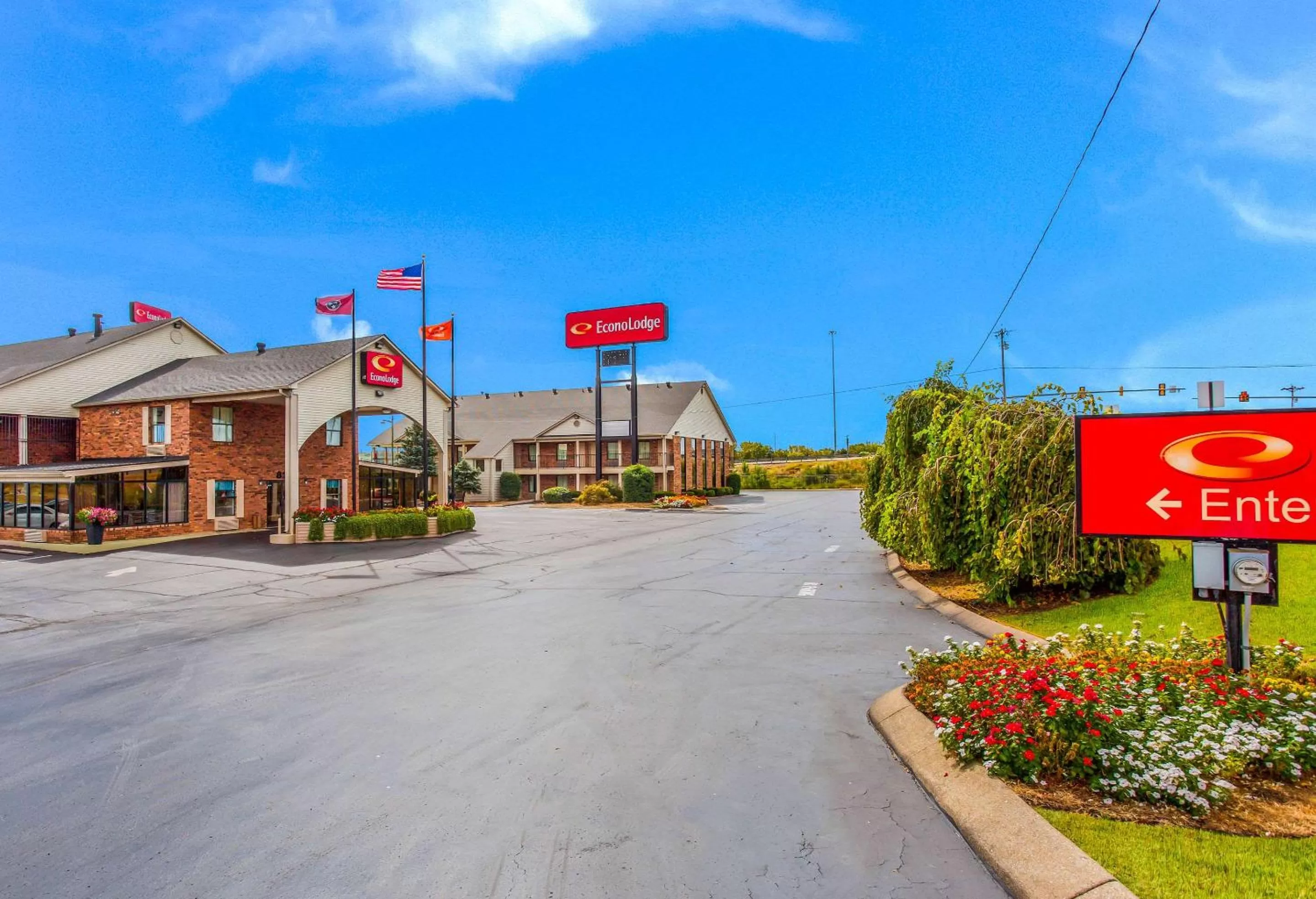 Property building in Econo Lodge Lebanon