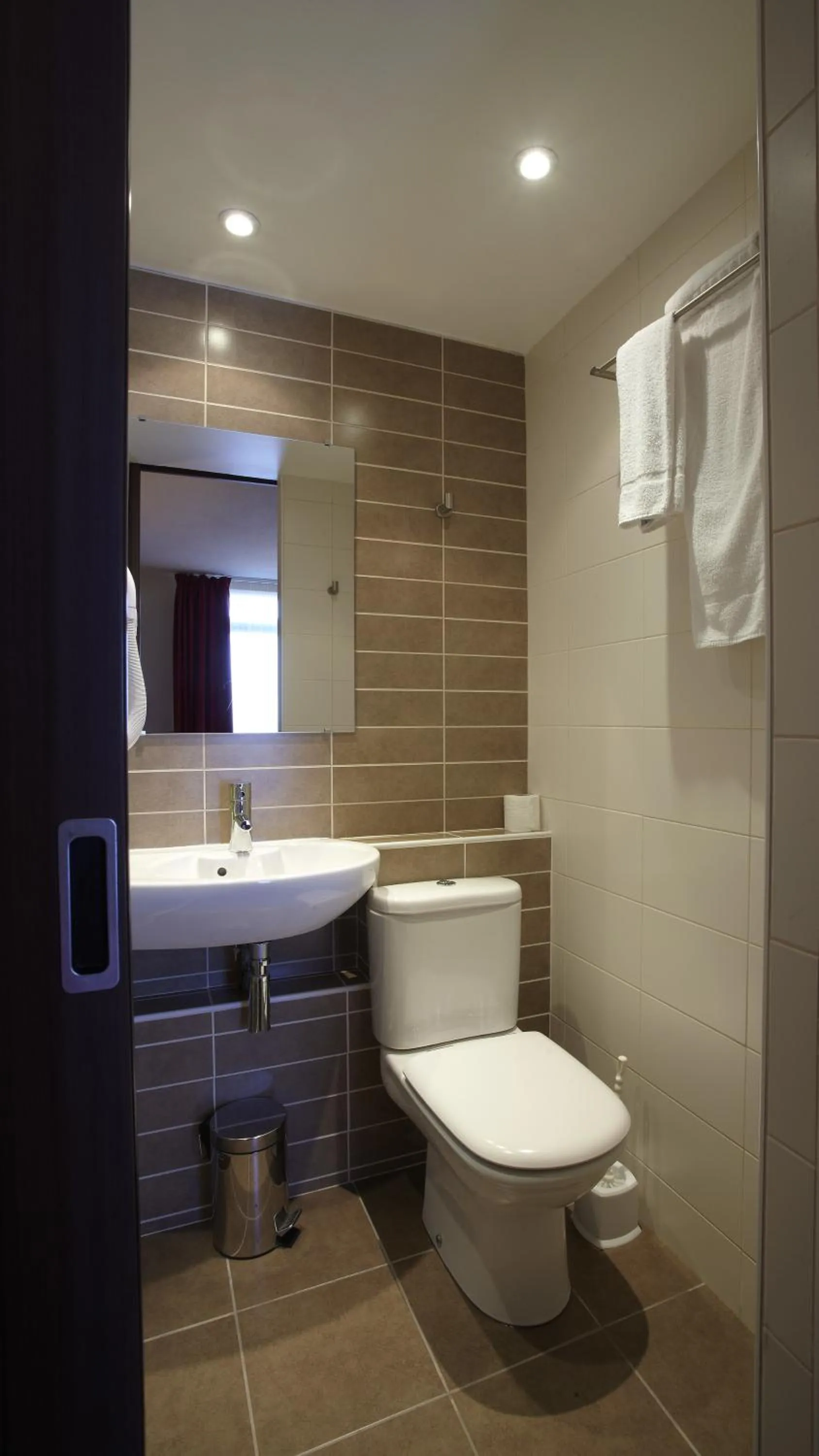 Bathroom in Contact Hotel Atoll