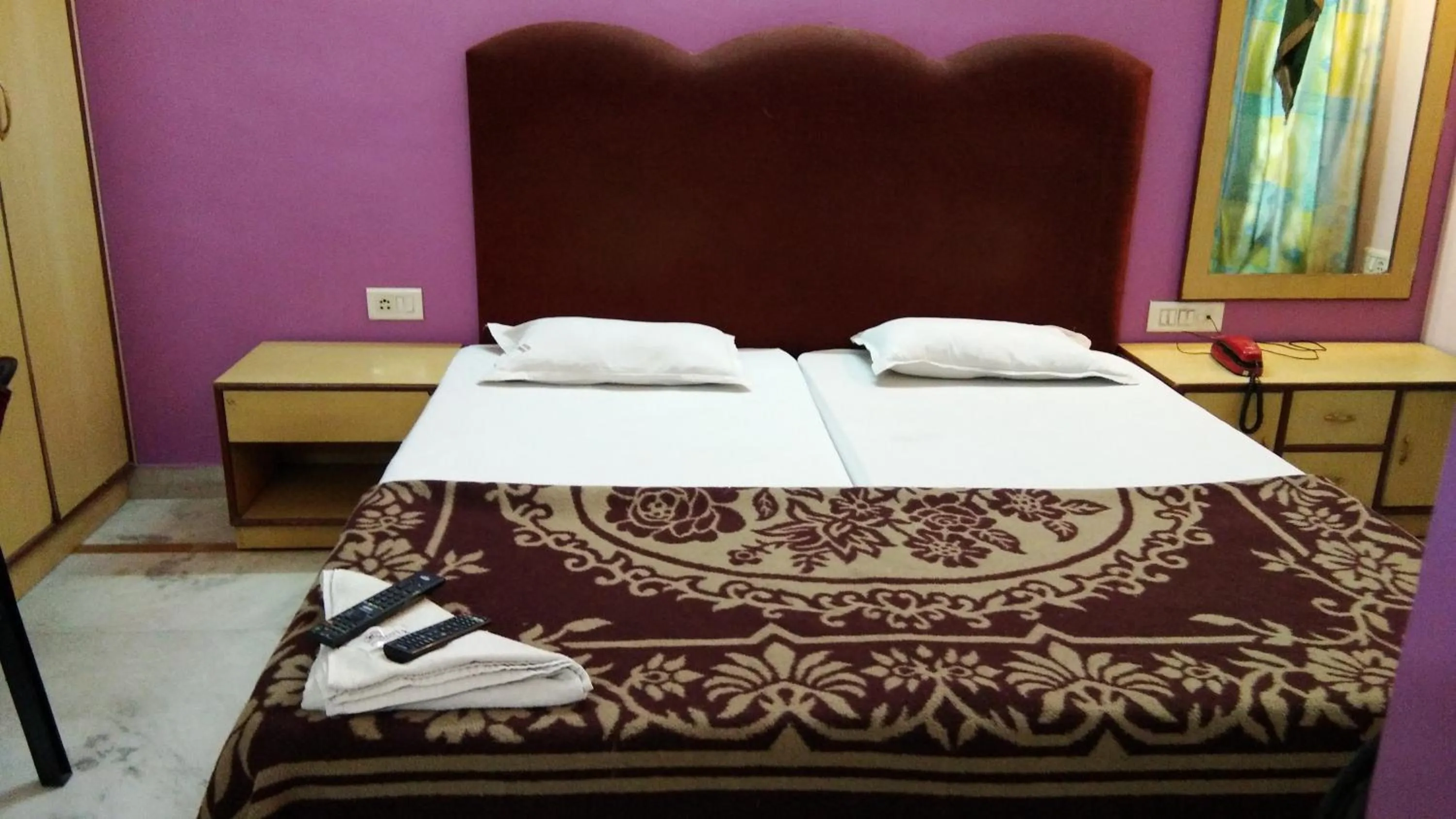 bunk bed, Bed in Hotel Mayur