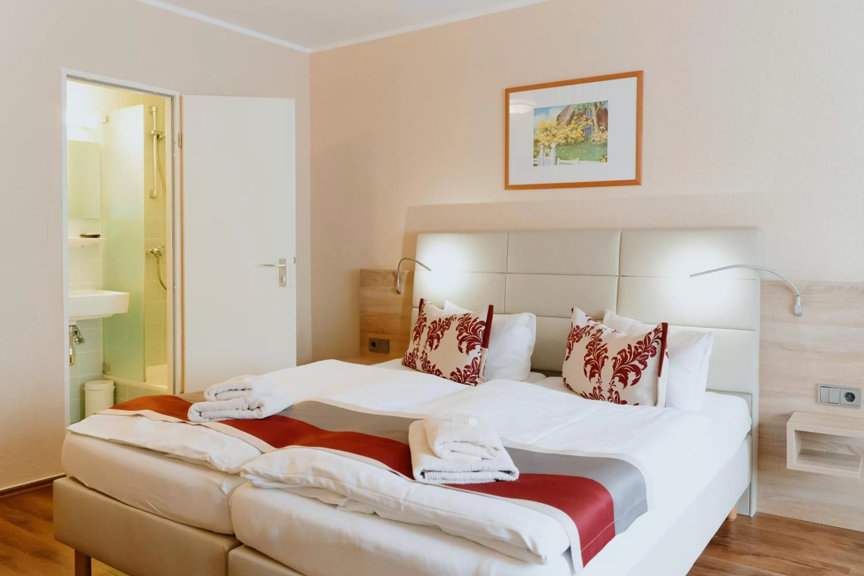 Photo of the whole room, Bed in Hotel An den Bleichen