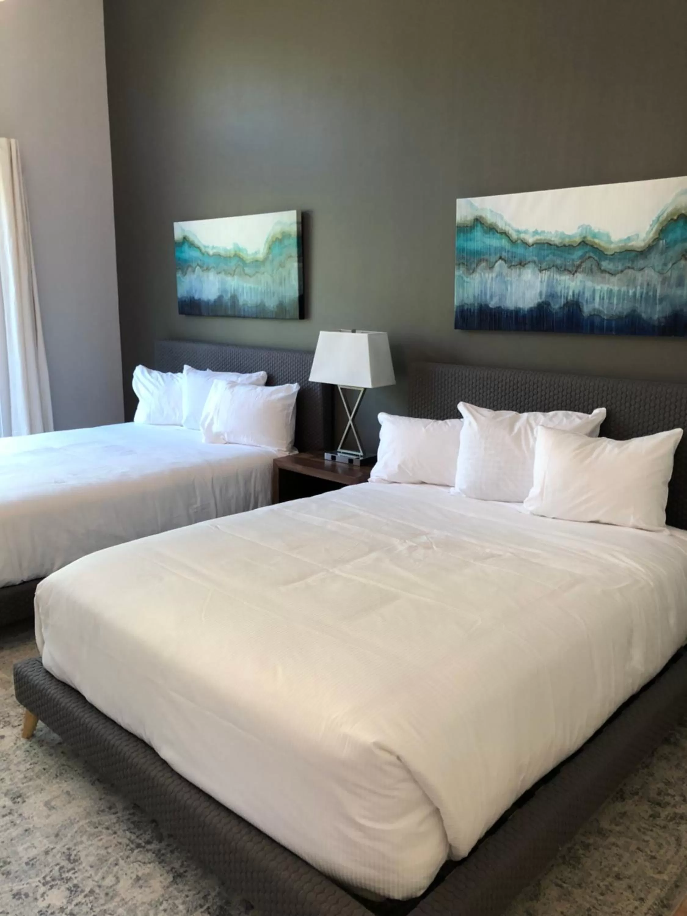 Bed in The Limelight Inn