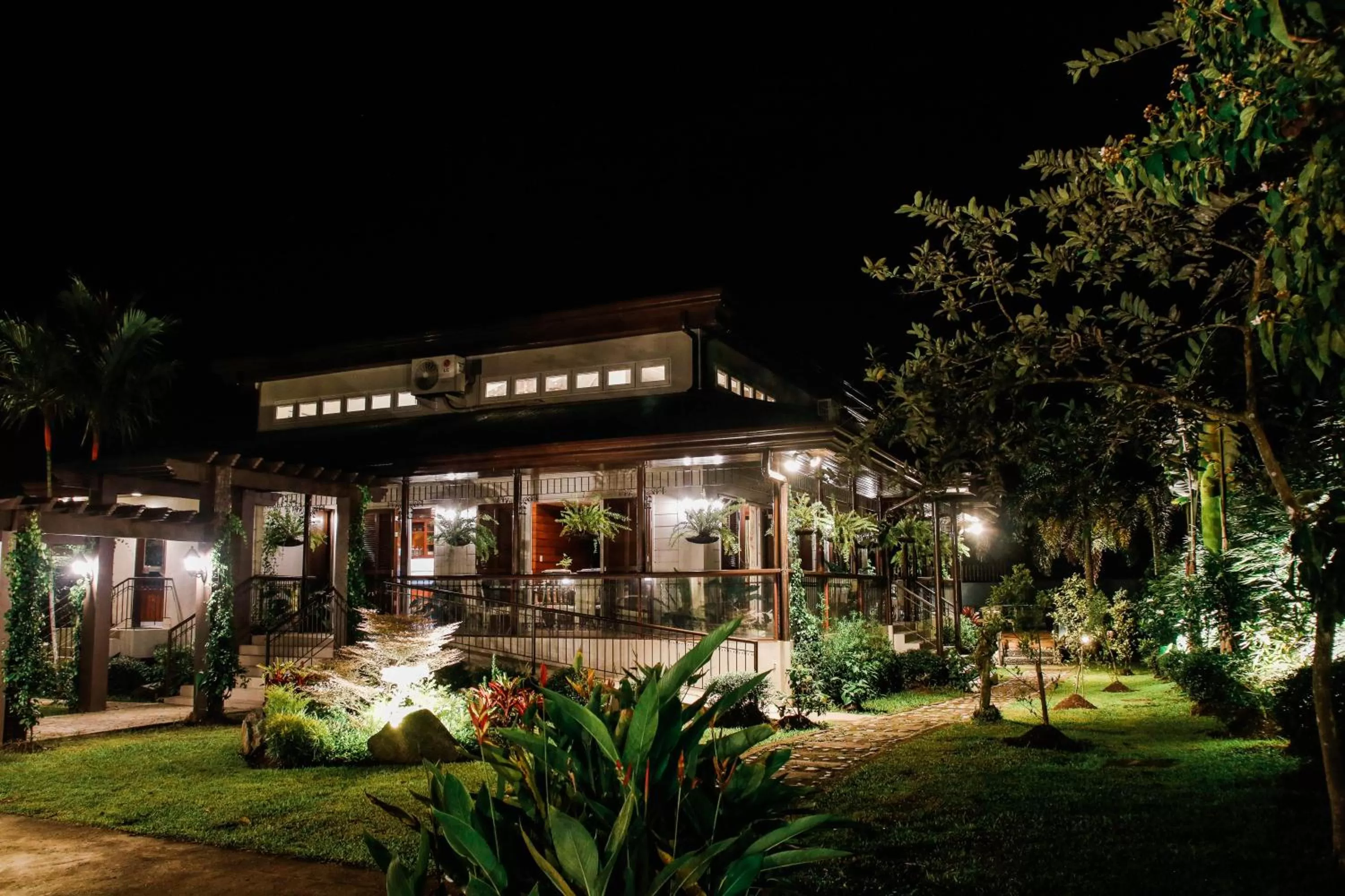 Facade/entrance in Hotel Kimberly Tagaytay