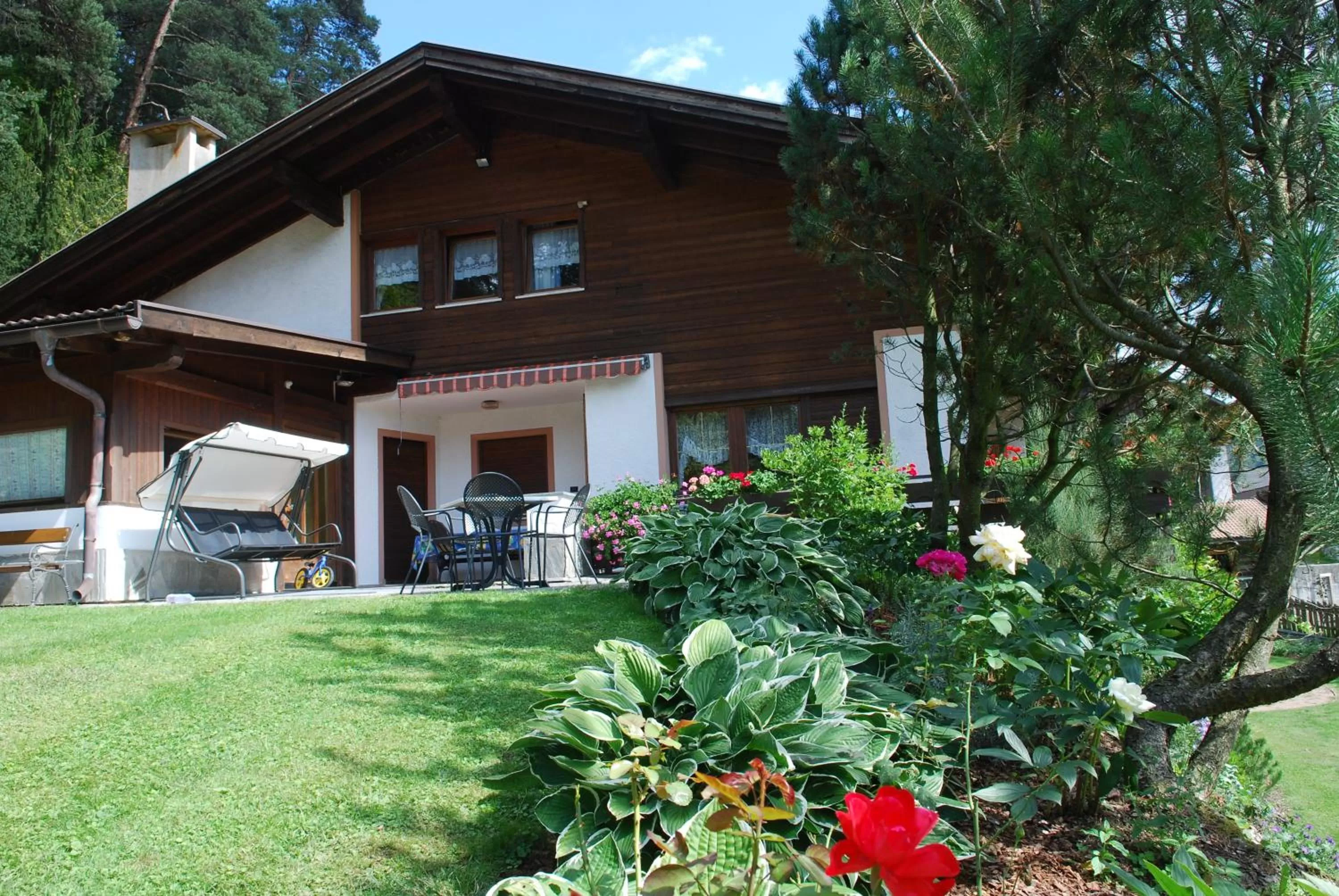 Garden, Property Building in Residence Obermoarhof