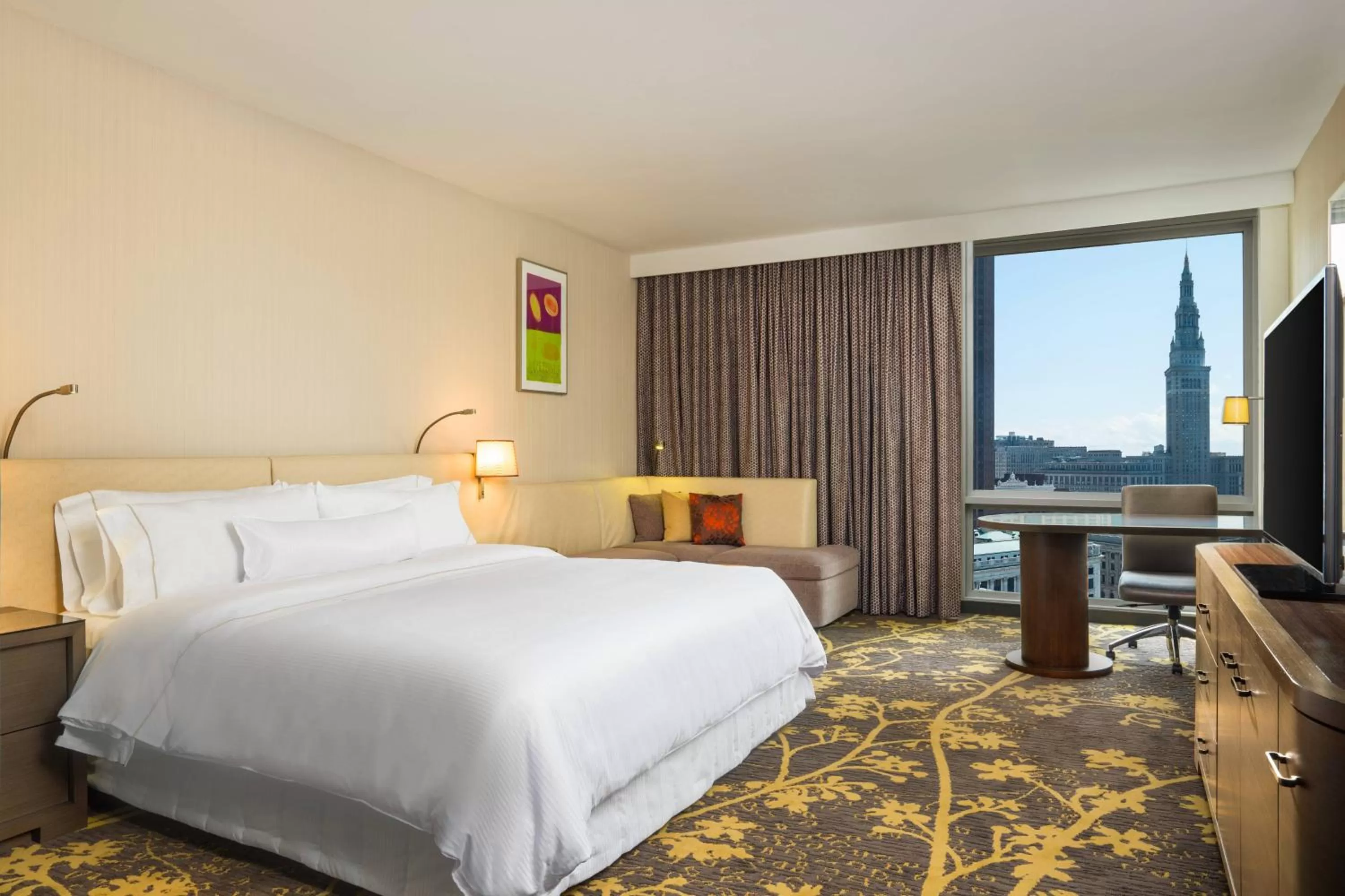 Standard King Room with Roll-in Shower - Mobility and Hearing Accessible in The Westin Cleveland Downtown