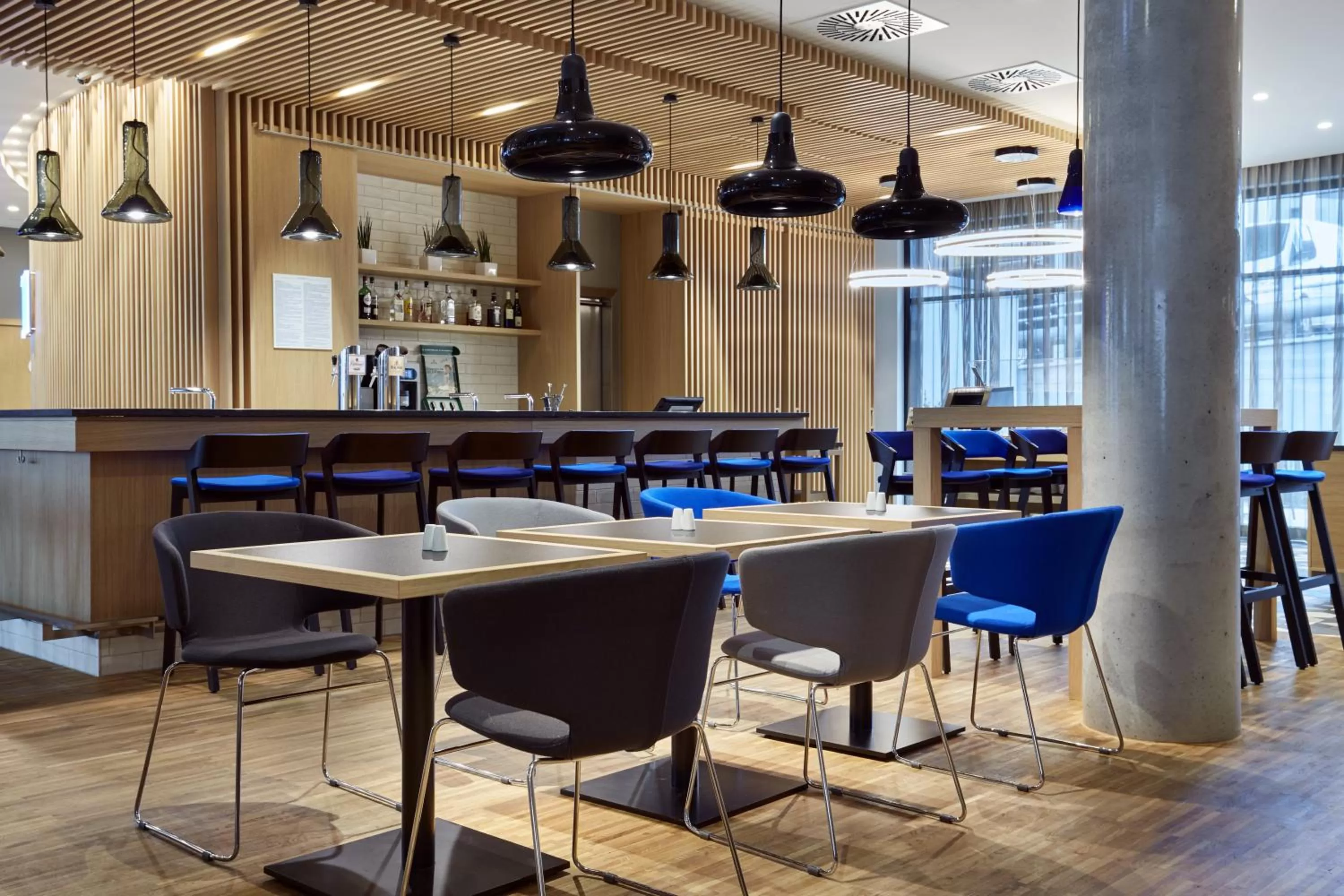 Restaurant/places to eat in Holiday Inn Express - Berlin - Alexanderplatz by IHG