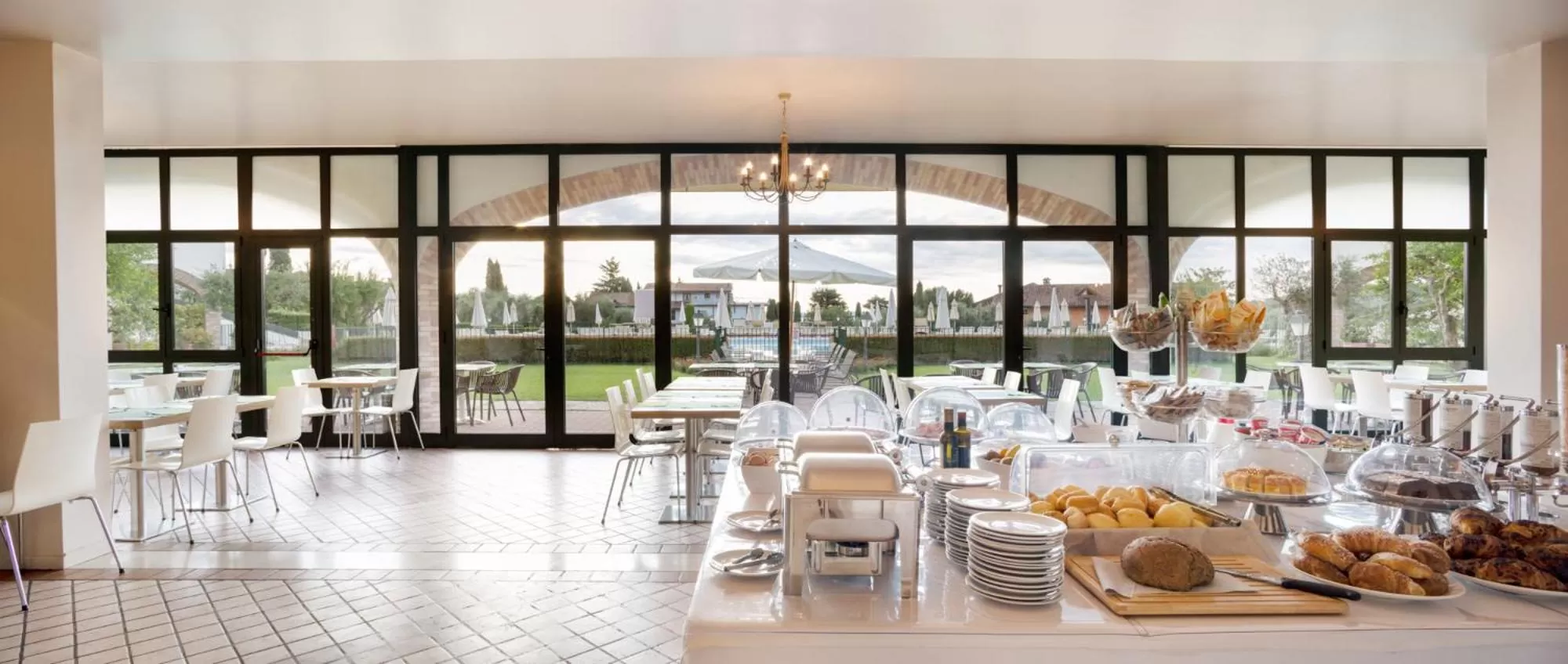 Breakfast in Le Terrazze sul Lago Hotel & Residence