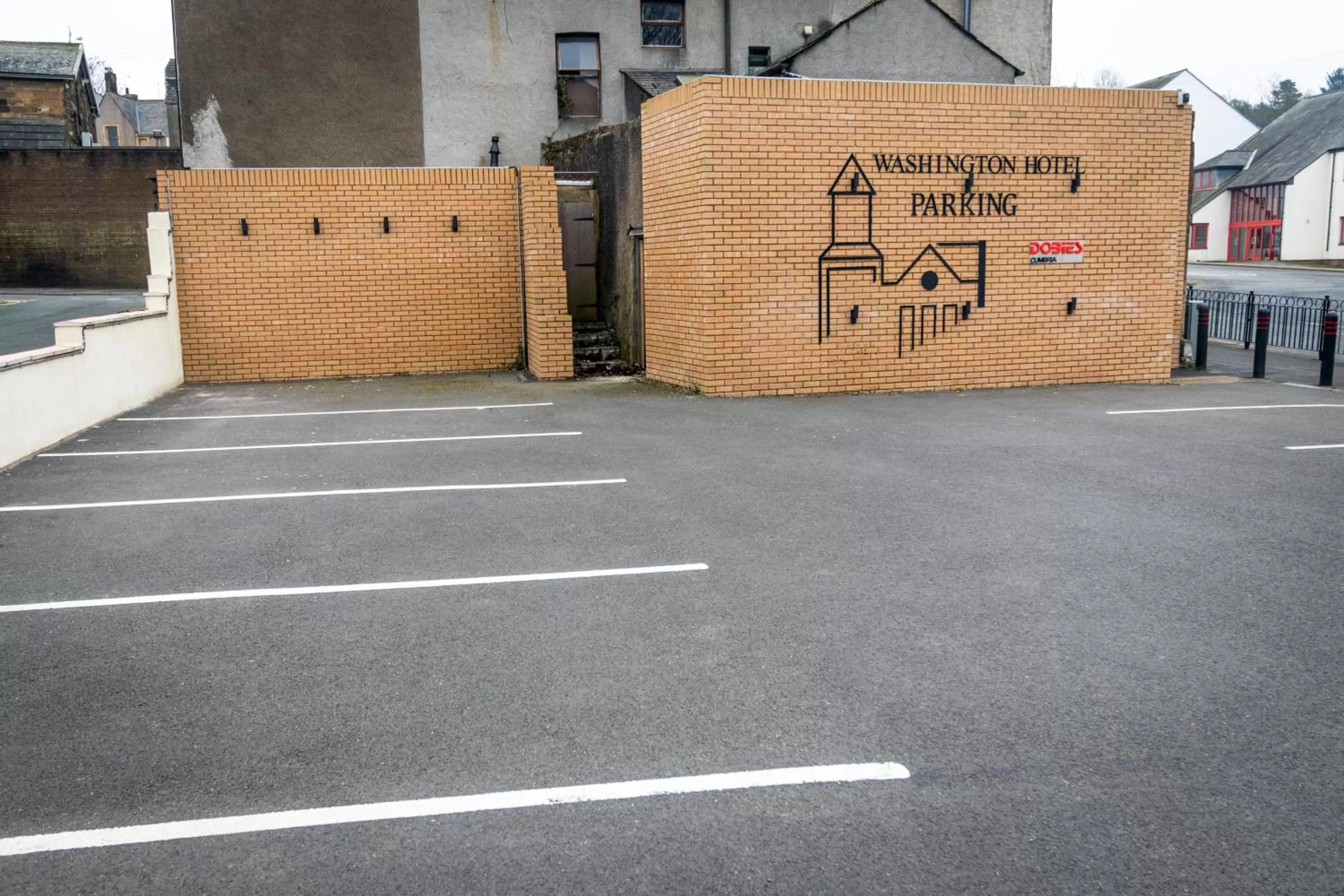 Parking in Washington Central Hotel and Sleepwell Inn