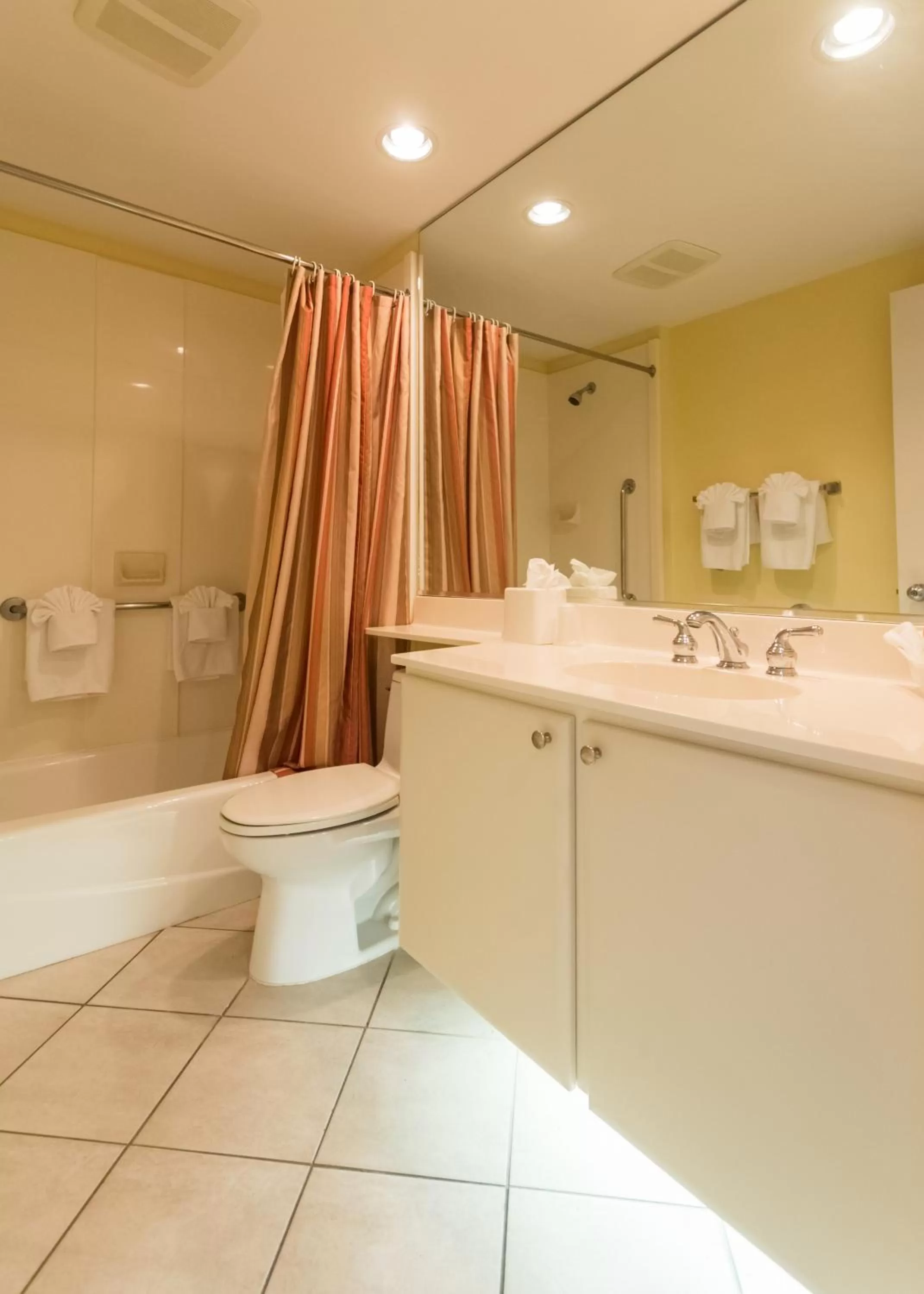 Bathroom in Inn at the Beach-Venice FLORIDA