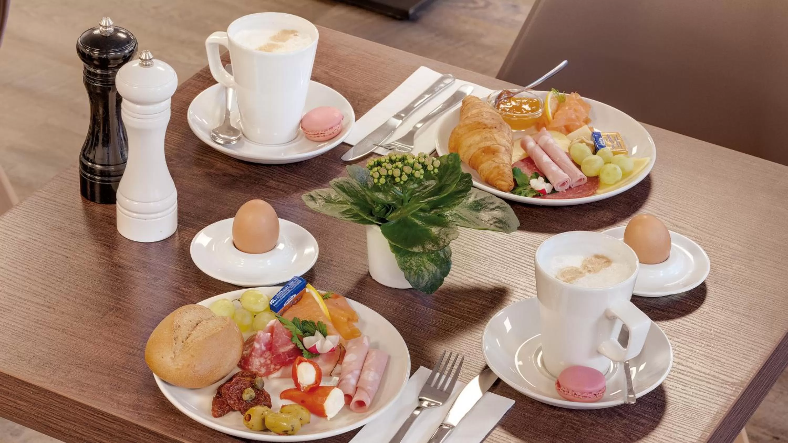 Food and drinks, Breakfast in Hotel Newton Karlsruhe