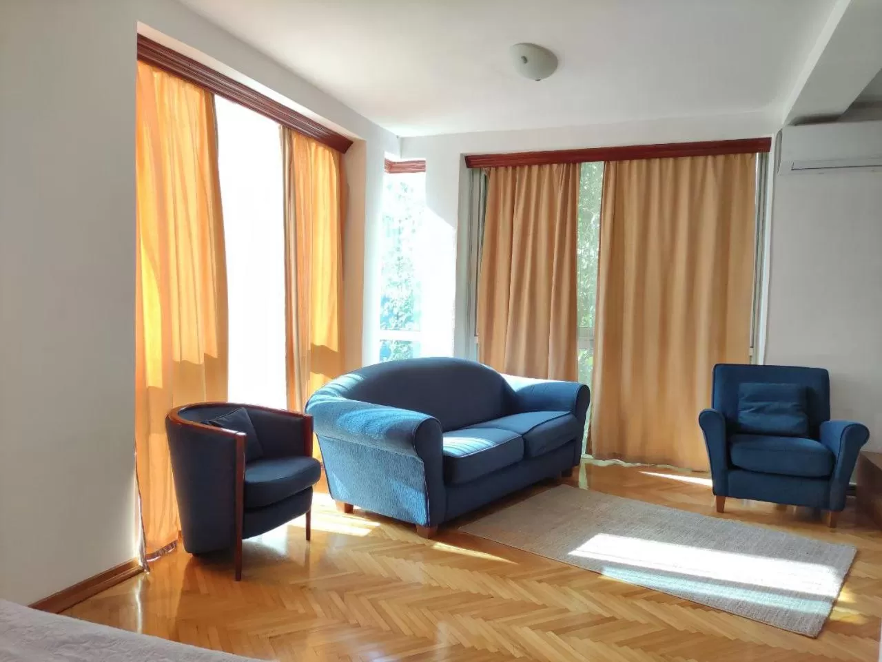 View (from property/room), Seating Area in Hotel Ambasador