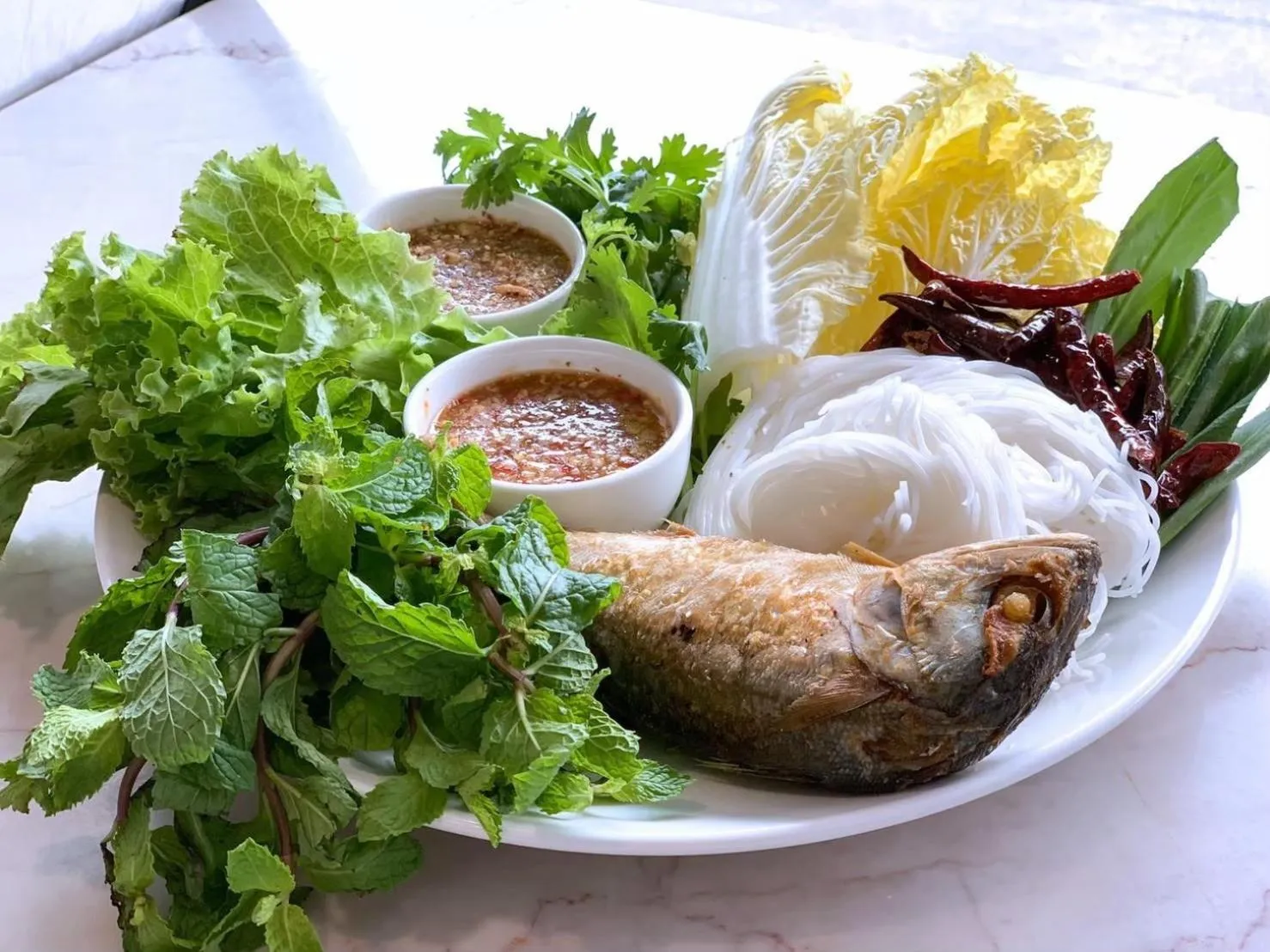 Restaurant/places to eat in Watana Hotel