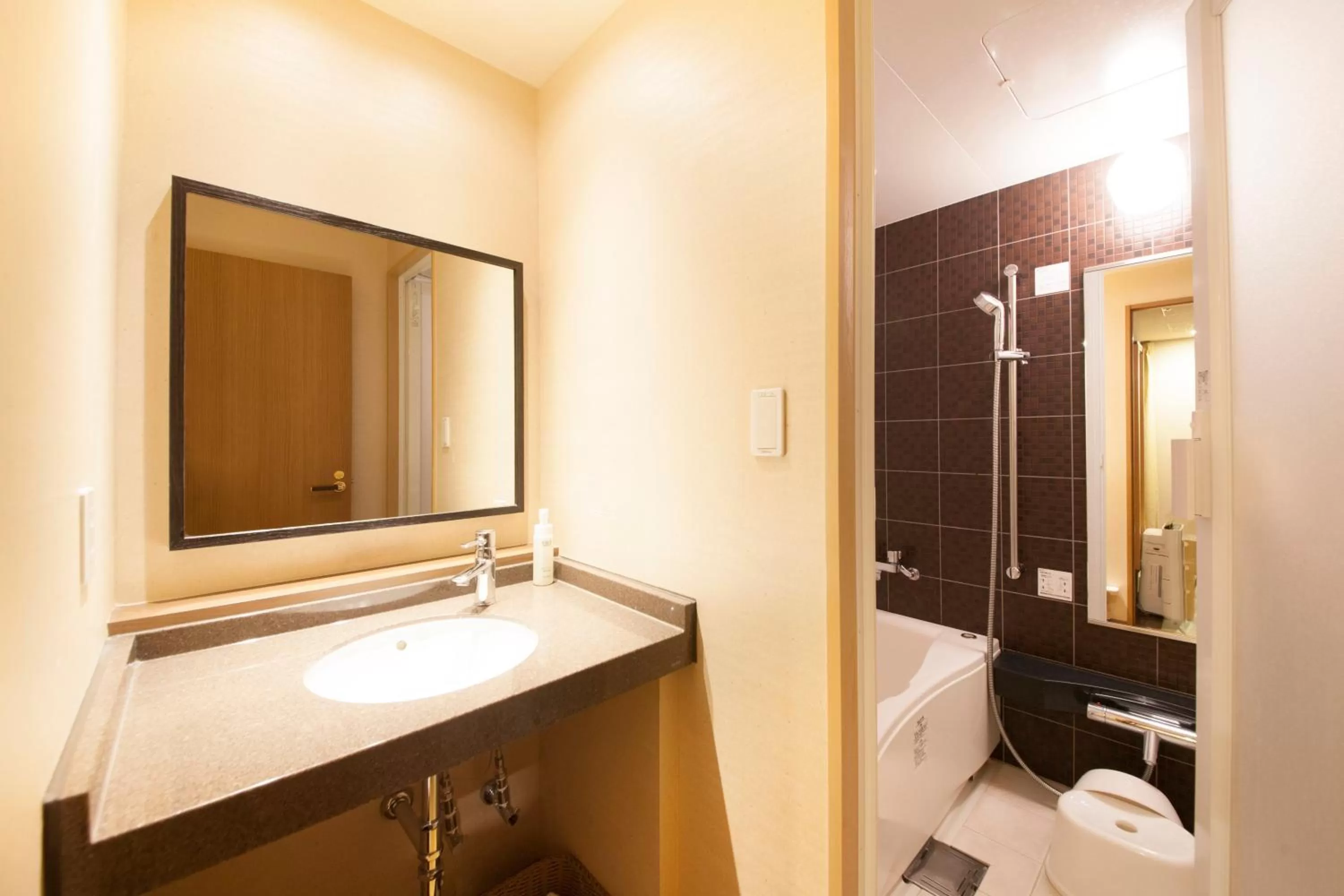 Bathroom in Asakusa Hotel Hatago