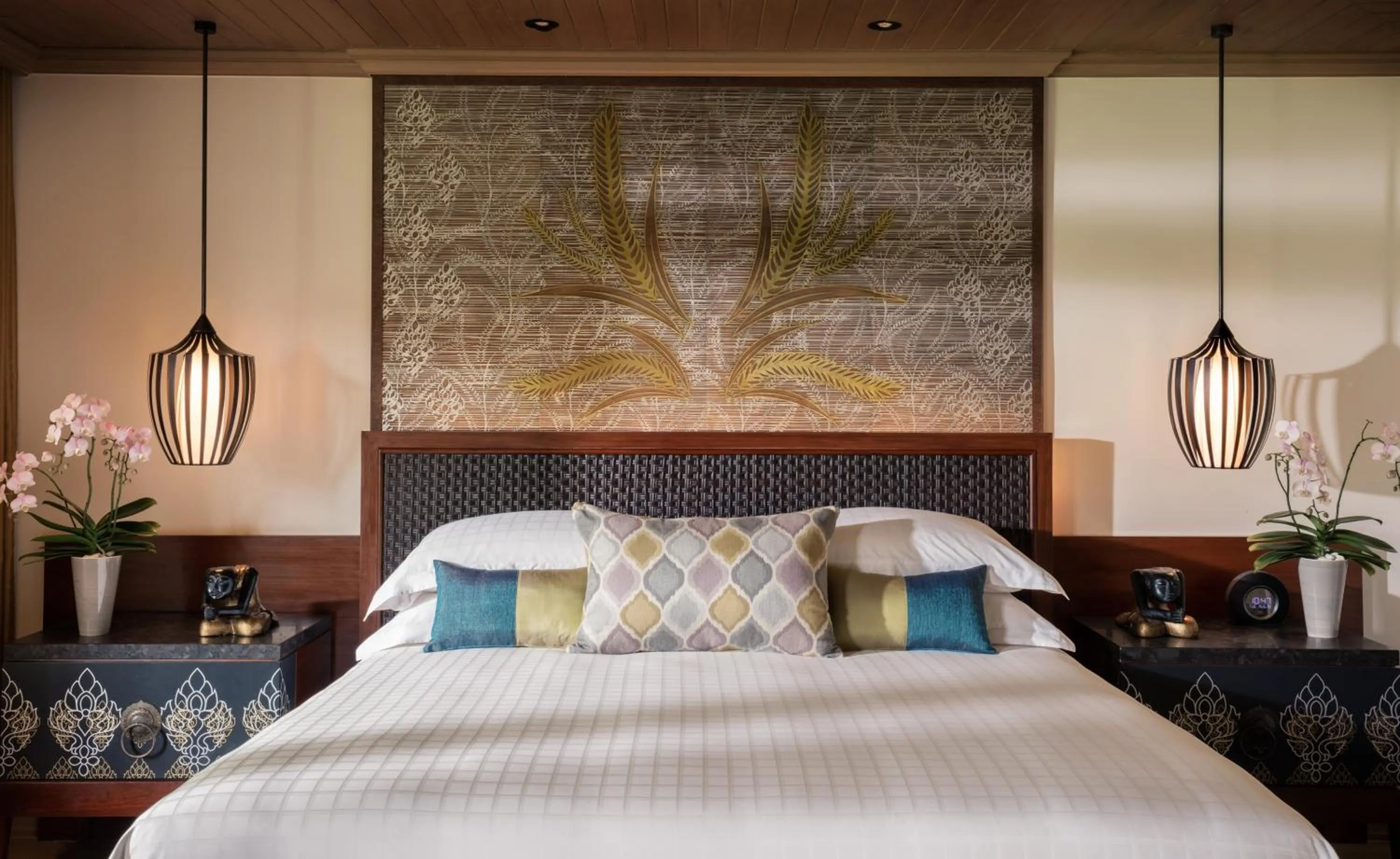 Photo of the whole room, Bed in Four Seasons Resort Chiang Mai