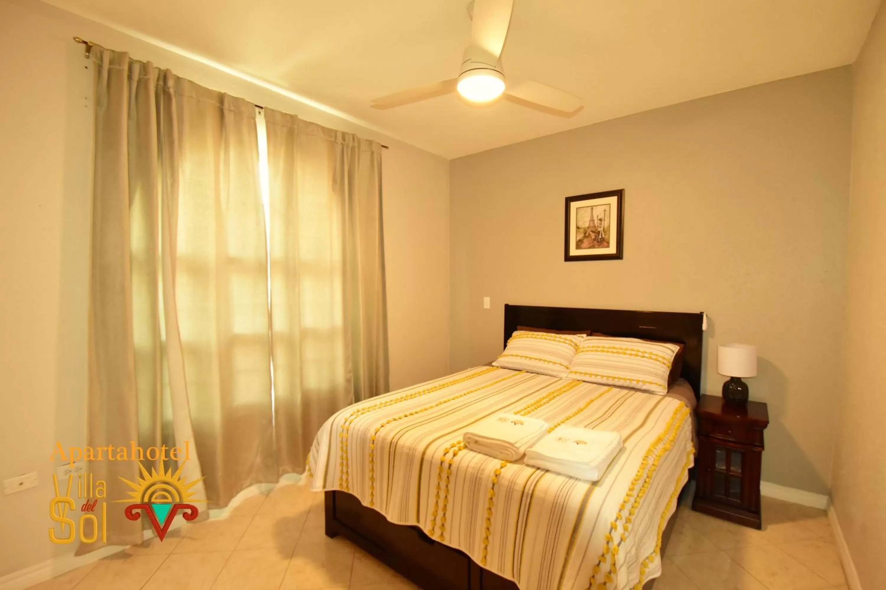 Bed in Villa Del Sol