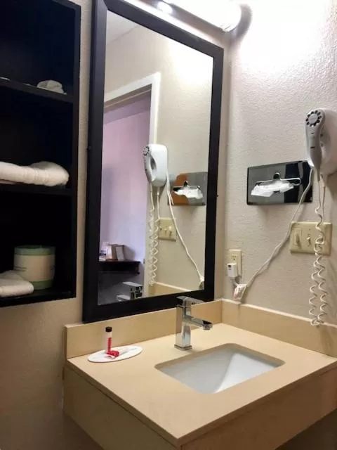 Bathroom in Microtel Inn by Wyndham - Murfreesboro