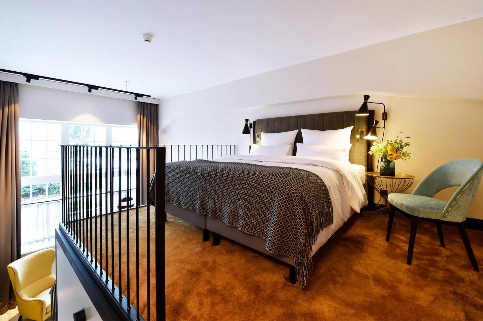 Bedroom, Bed in Das James