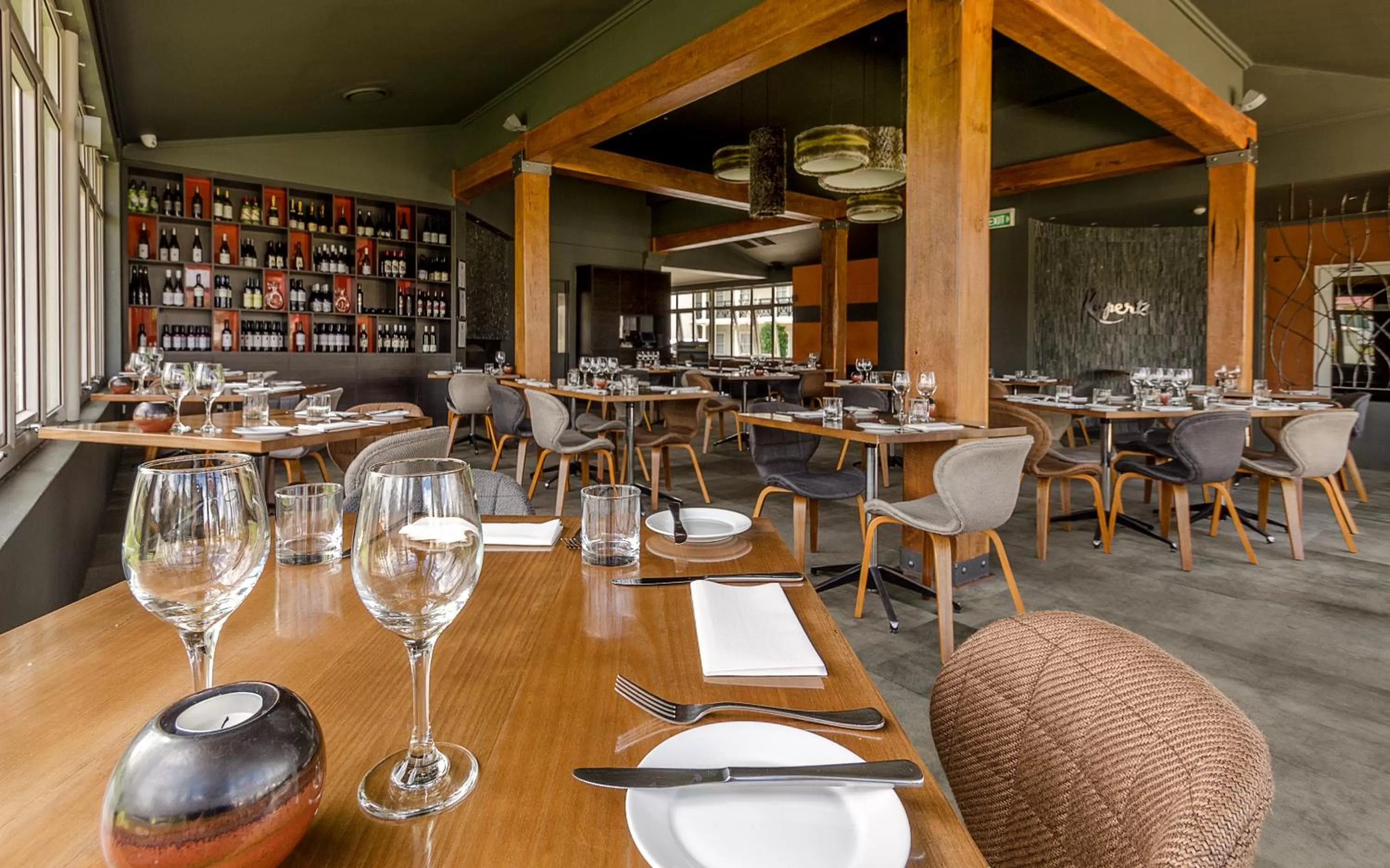 Restaurant/places to eat in Coachmans Inn Warwick