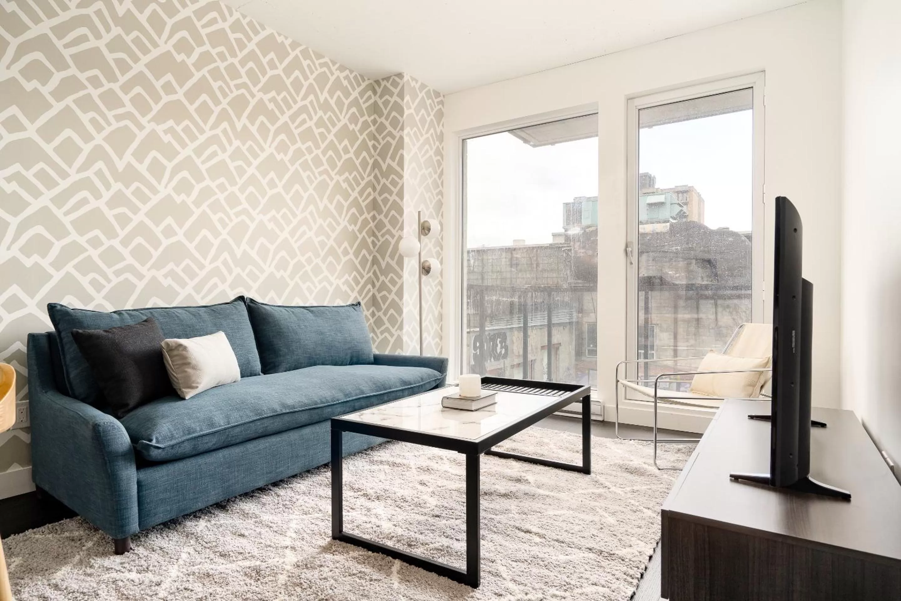 Living room, Seating Area in Sonder at The Richmond