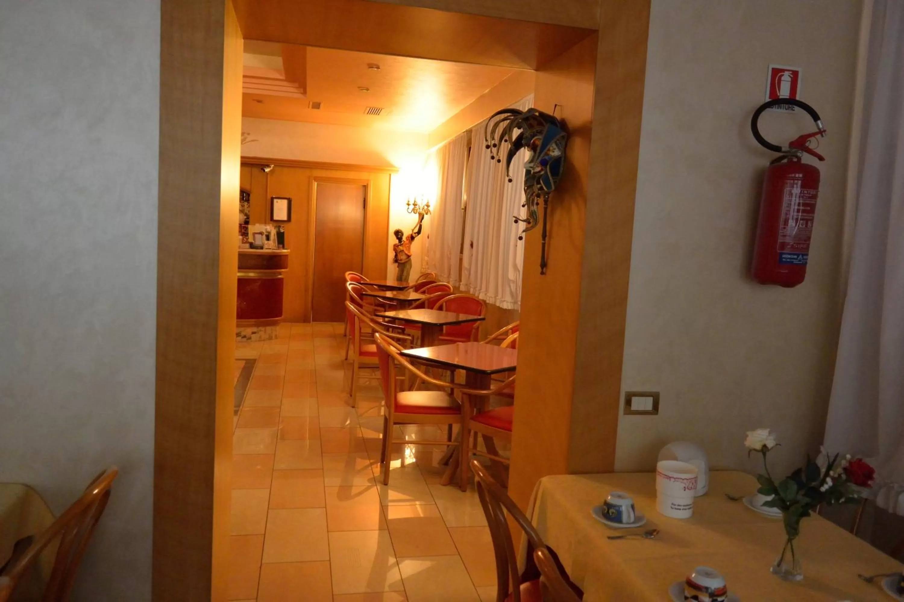 Restaurant/places to eat in Hotel Belle Arti