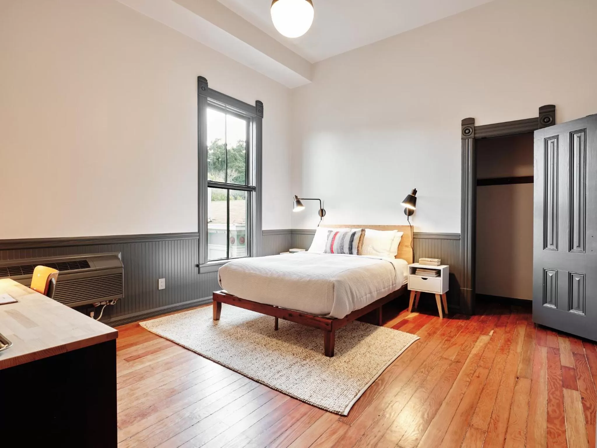 Bed in Thatcher Hotel