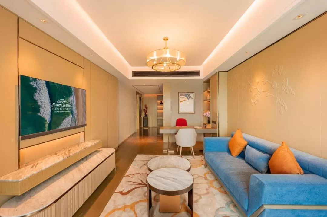 TV and multimedia in Howard Johnson Plaza by Wyndham Blue Bay Sihanoukville