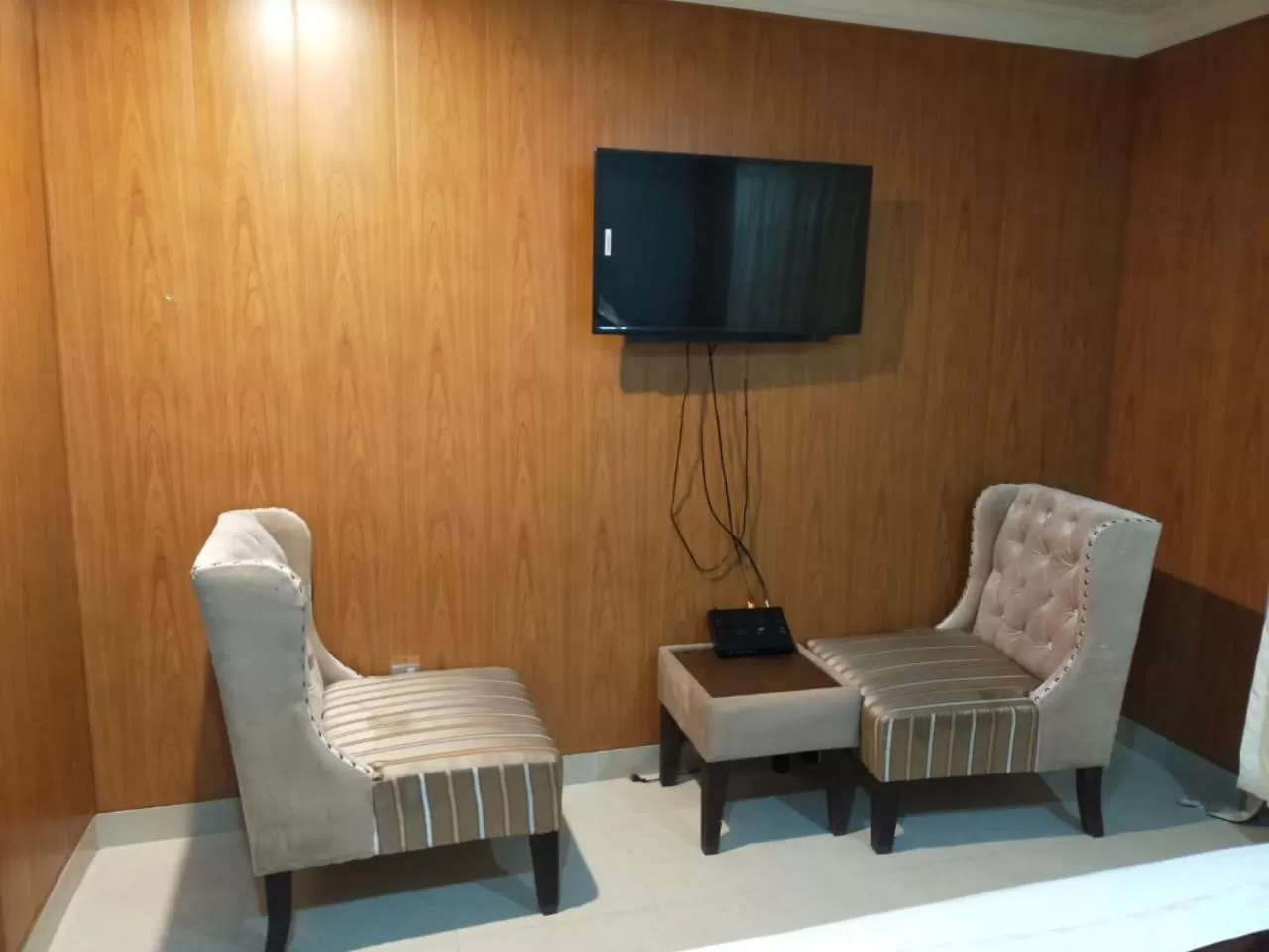 TV and multimedia, TV/Entertainment Center in Shagufta Royal Hotel Murree