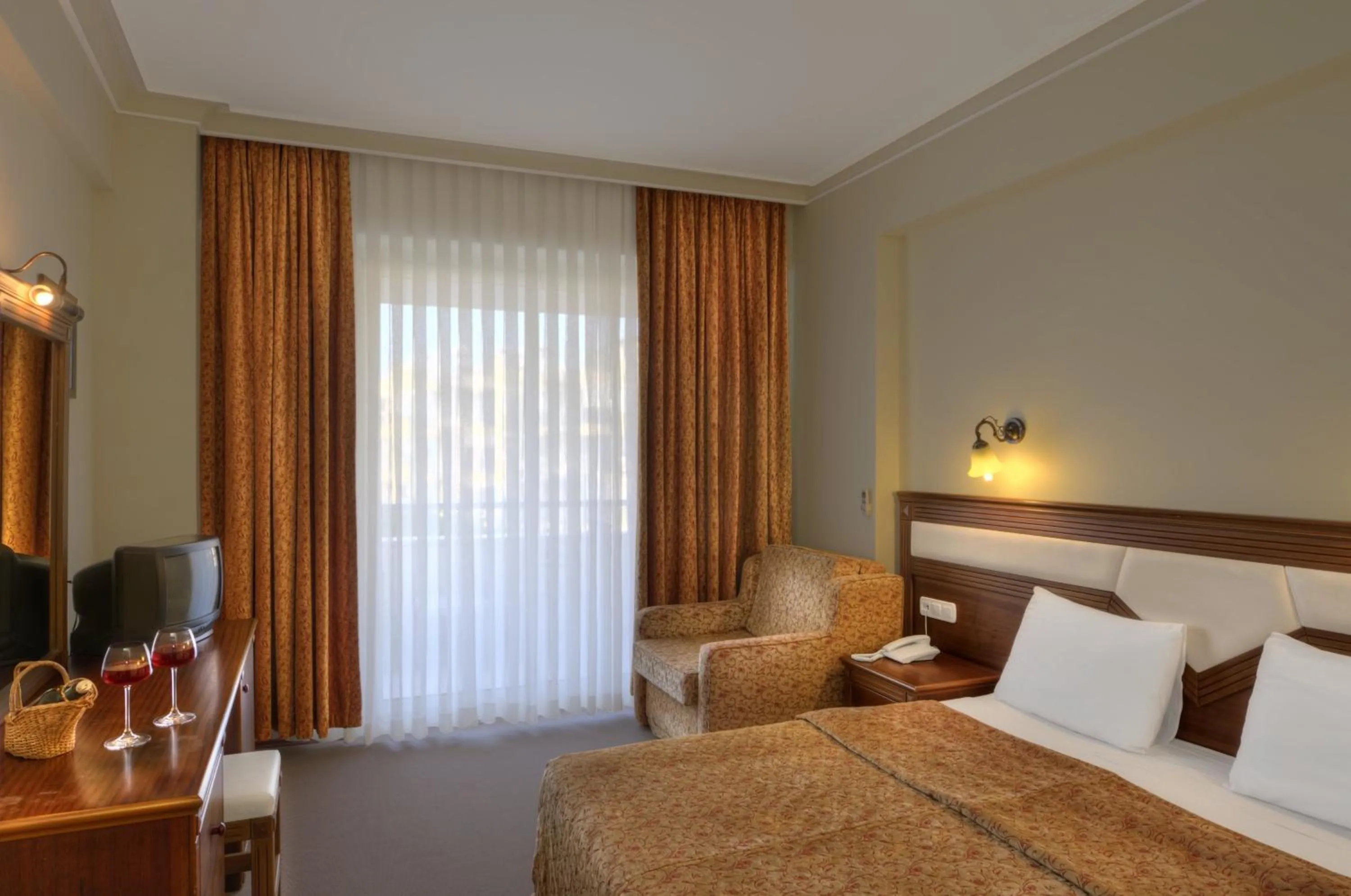 Photo of the whole room in Valeri Beach Hotel