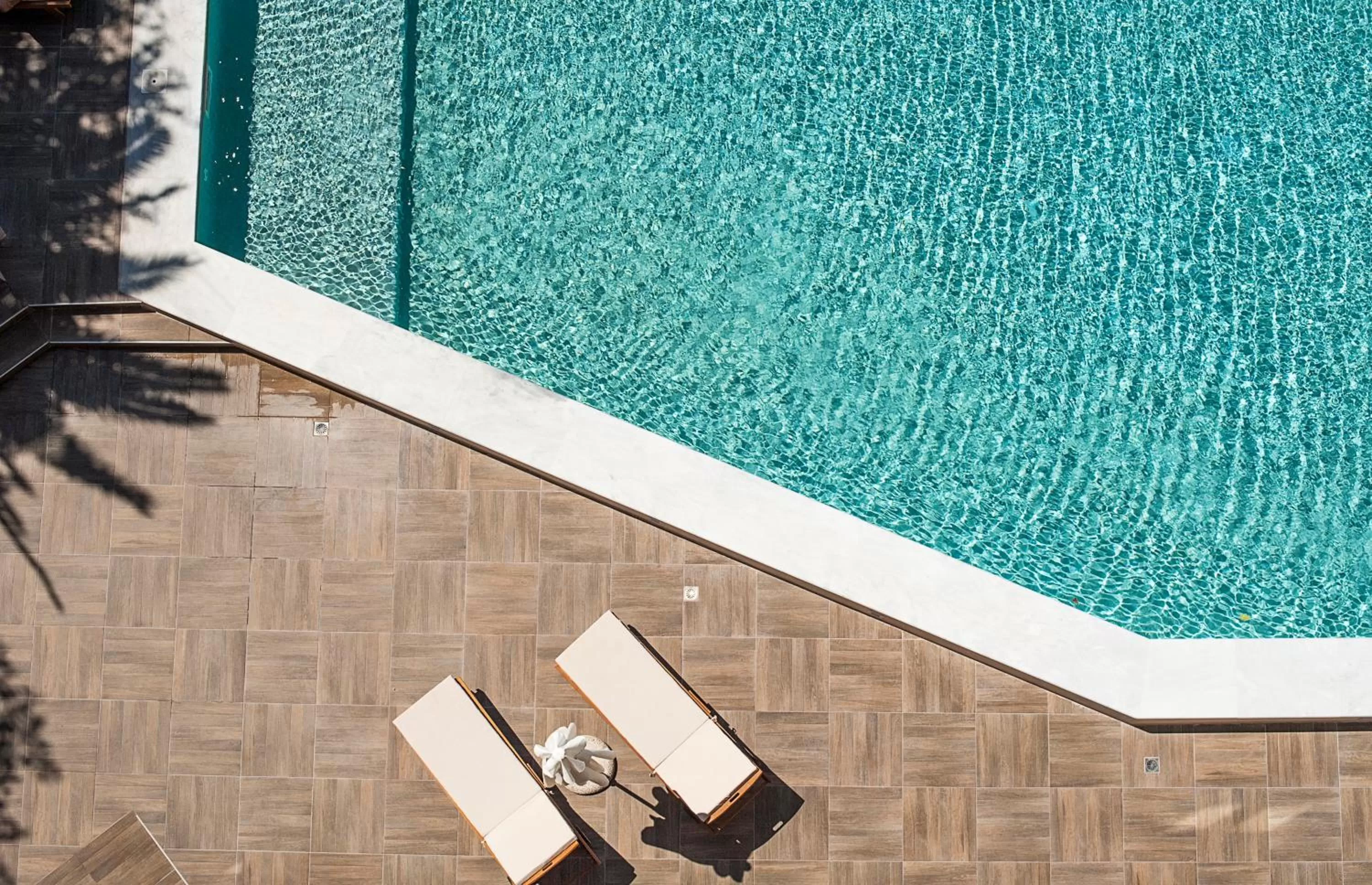 Swimming pool in Kriti Hotel