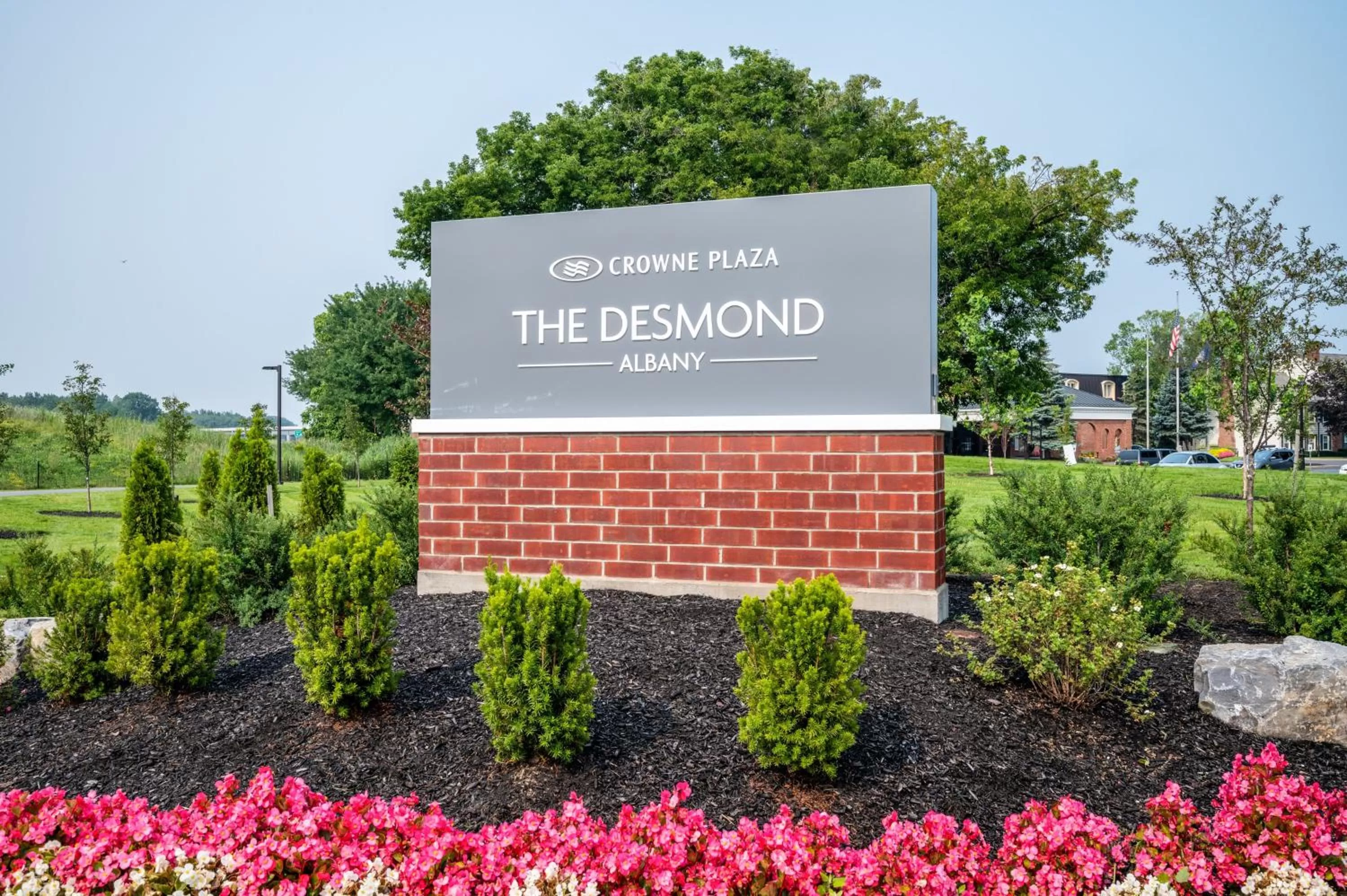 Property building in Crowne Plaza Albany - The Desmond Hotel