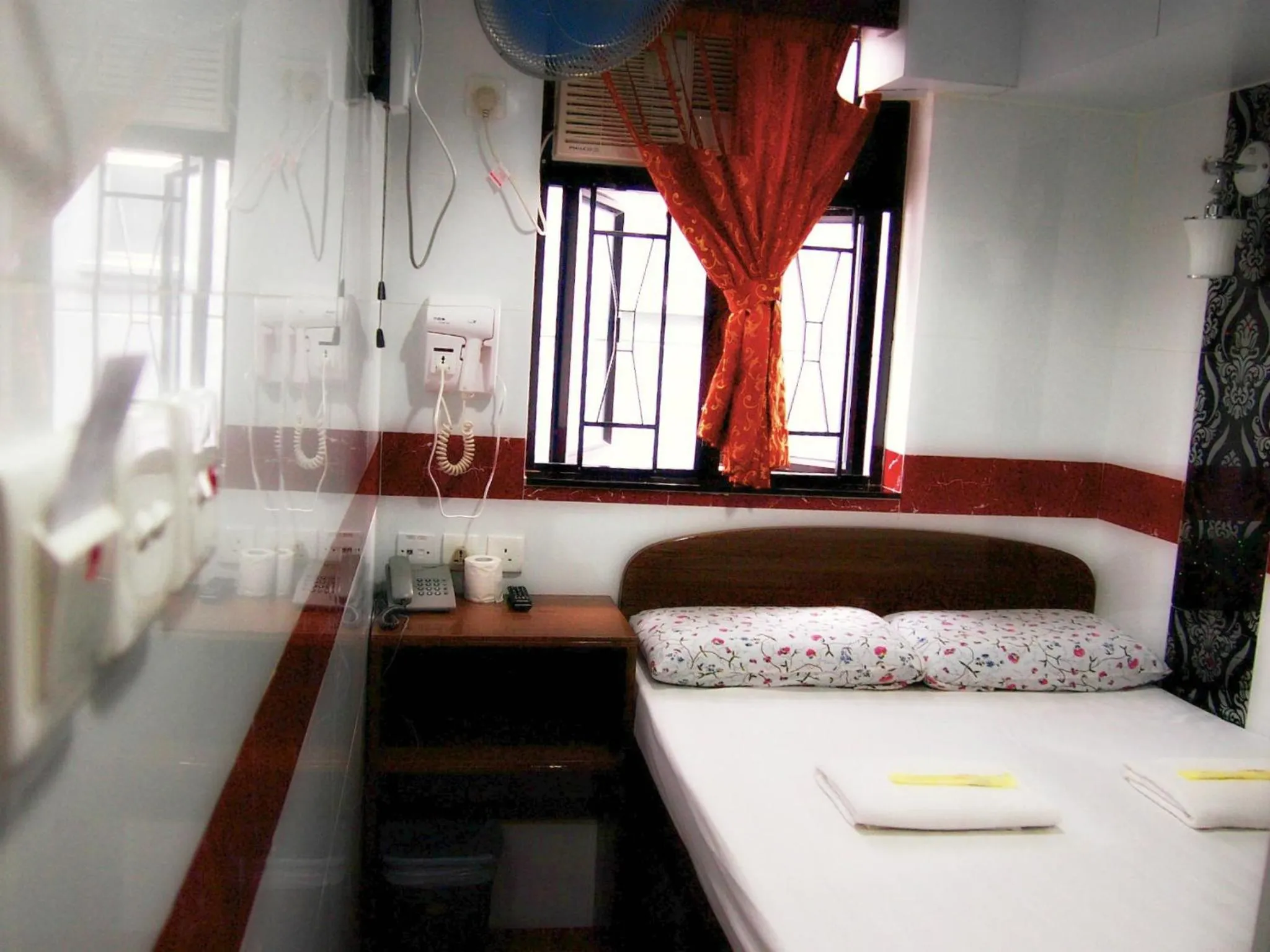 Bed in Woodstock Hostel