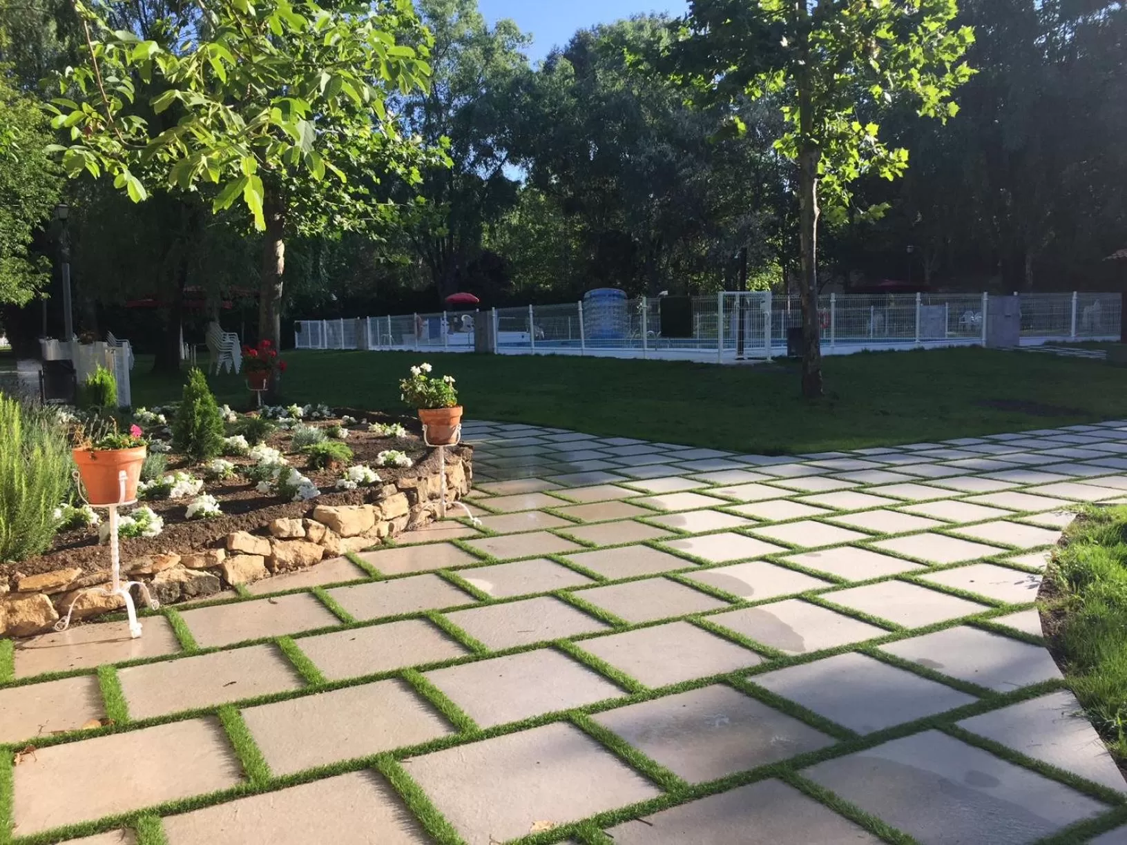 Garden in Hotel Resort Cueva del Fraile