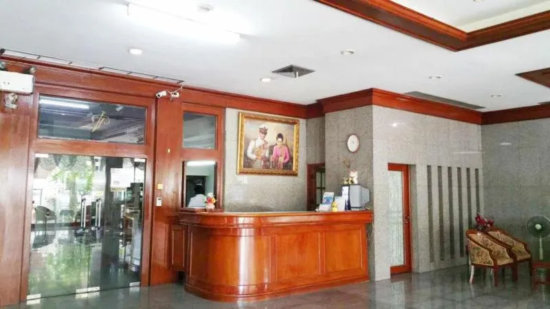 Lobby or reception in Poonchock Mansion