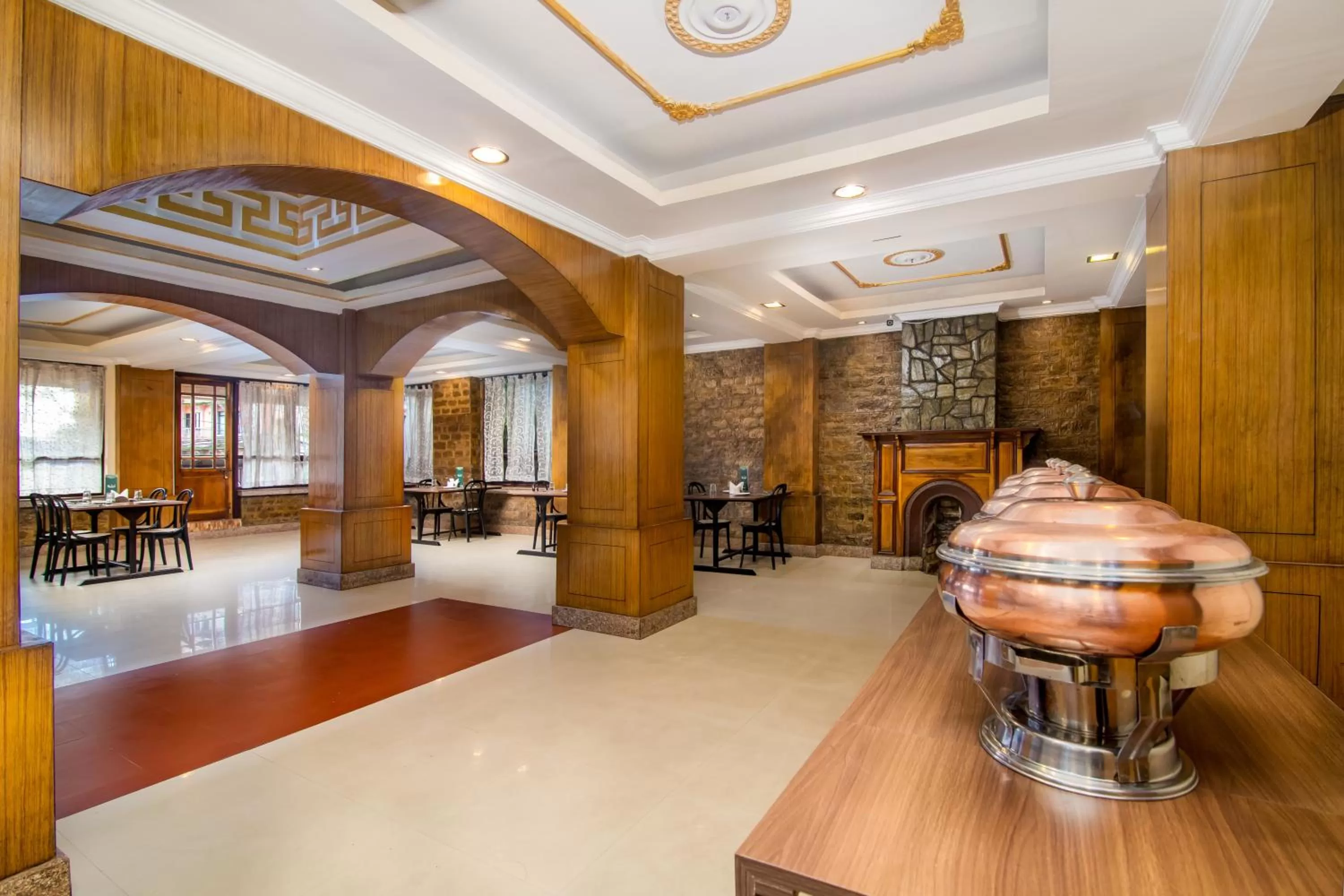 Restaurant/places to eat in Muscatel BhumSang - 200 Mts from Mall Road