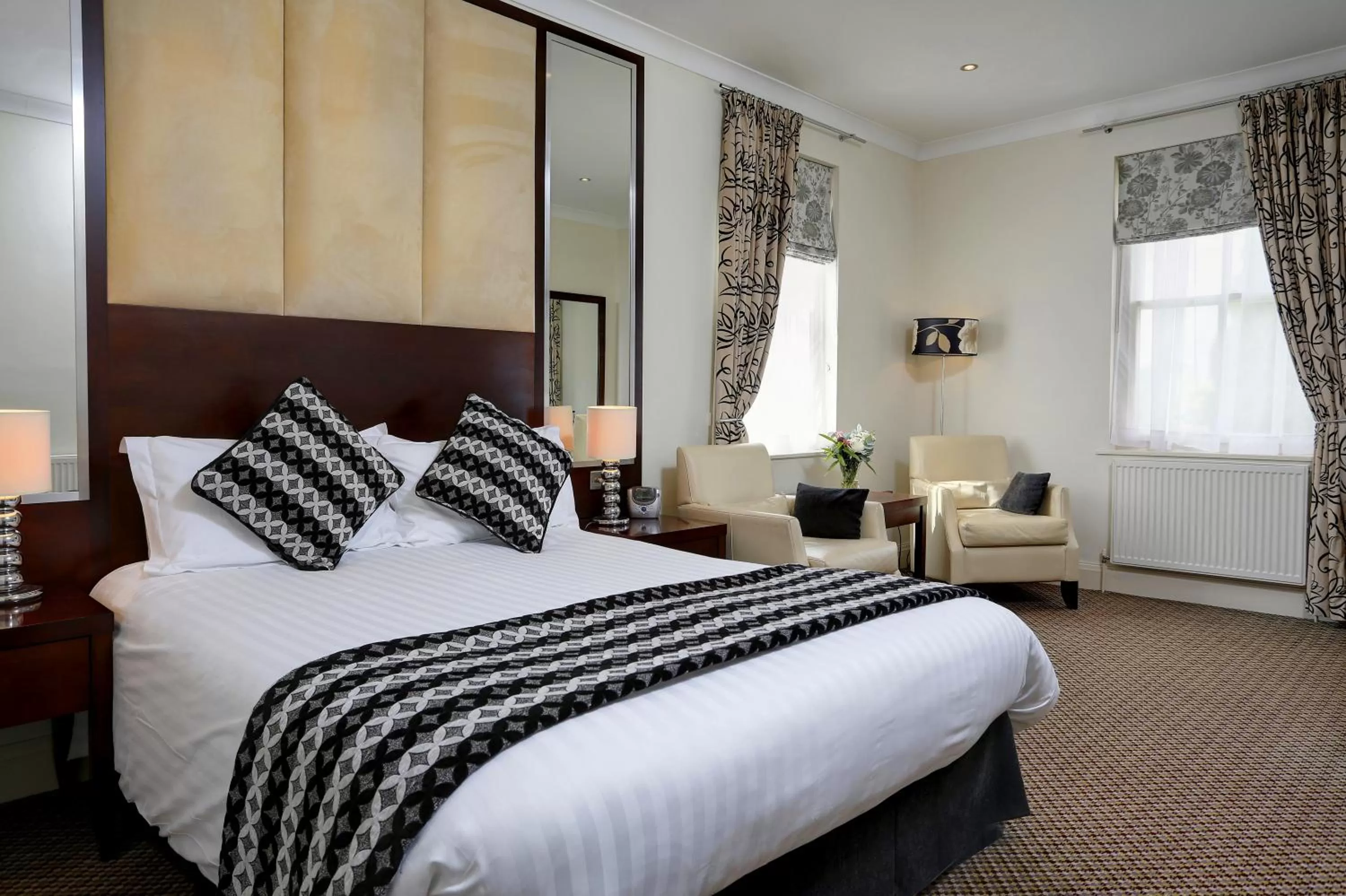 Photo of the whole room, Bed in Best Western Forest and Vale Hotel