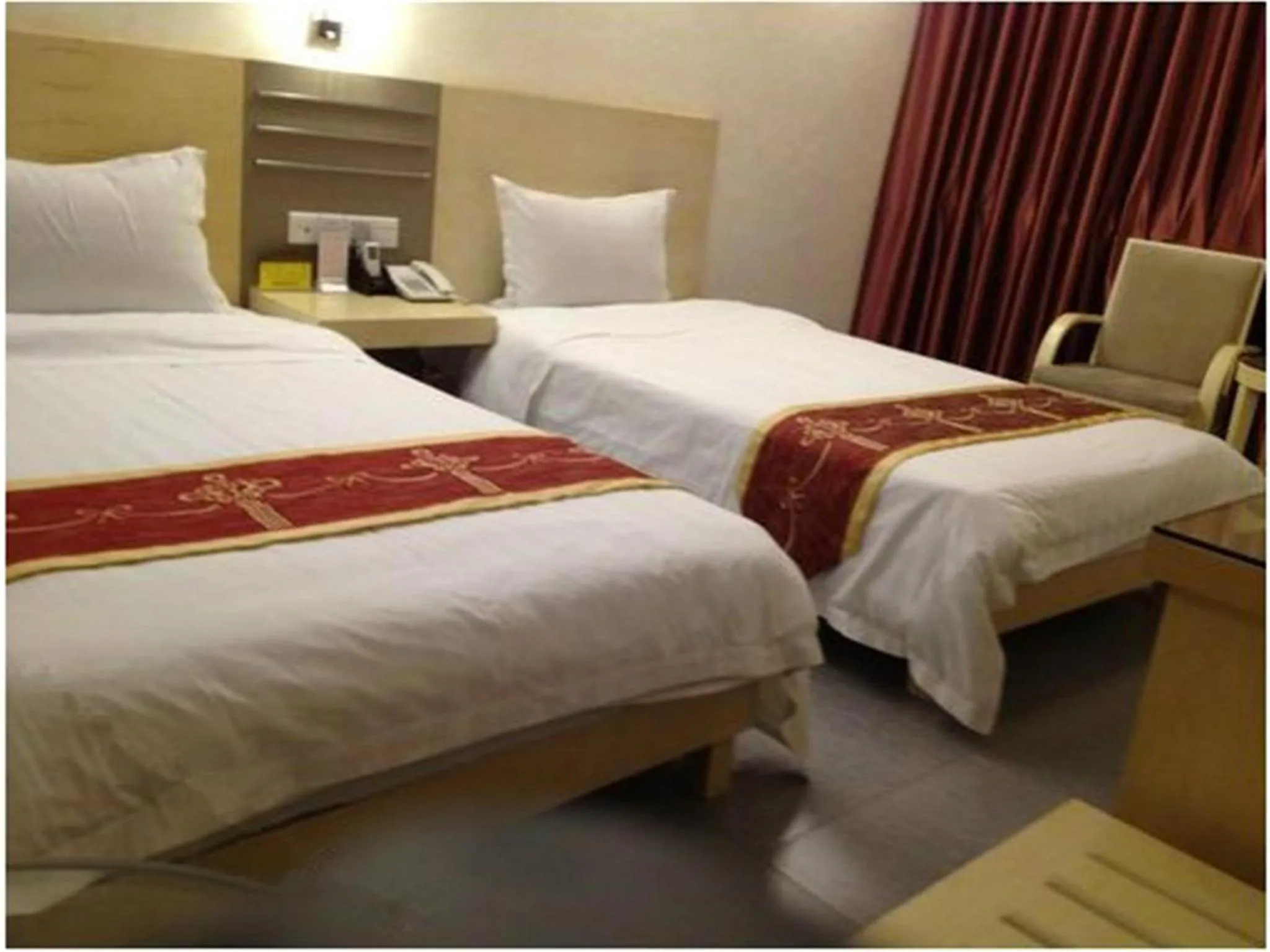 Photo of the whole room, Bed in Guang Dong Hotel