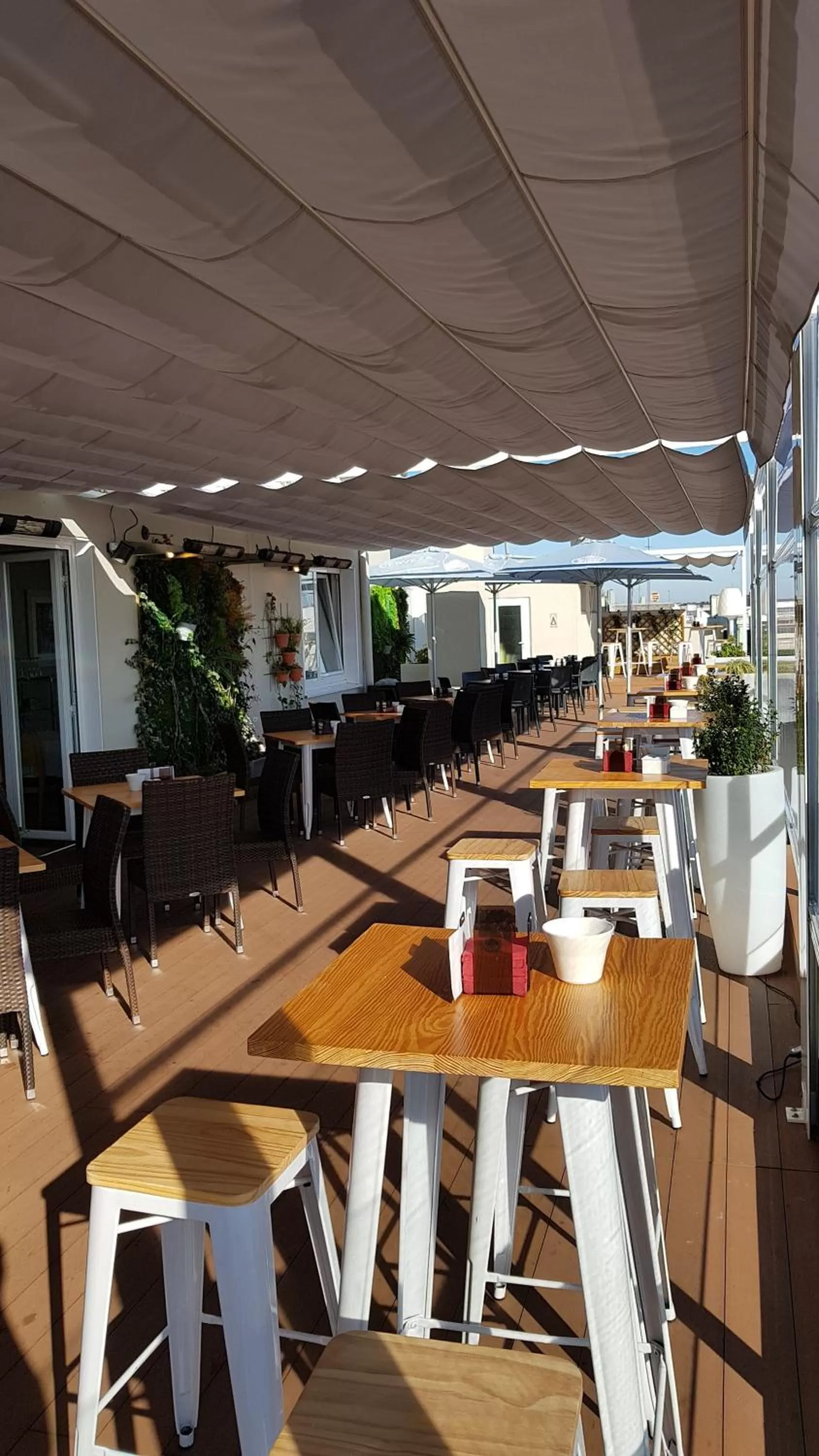 Balcony/Terrace in Hotel Mendez Nuñez