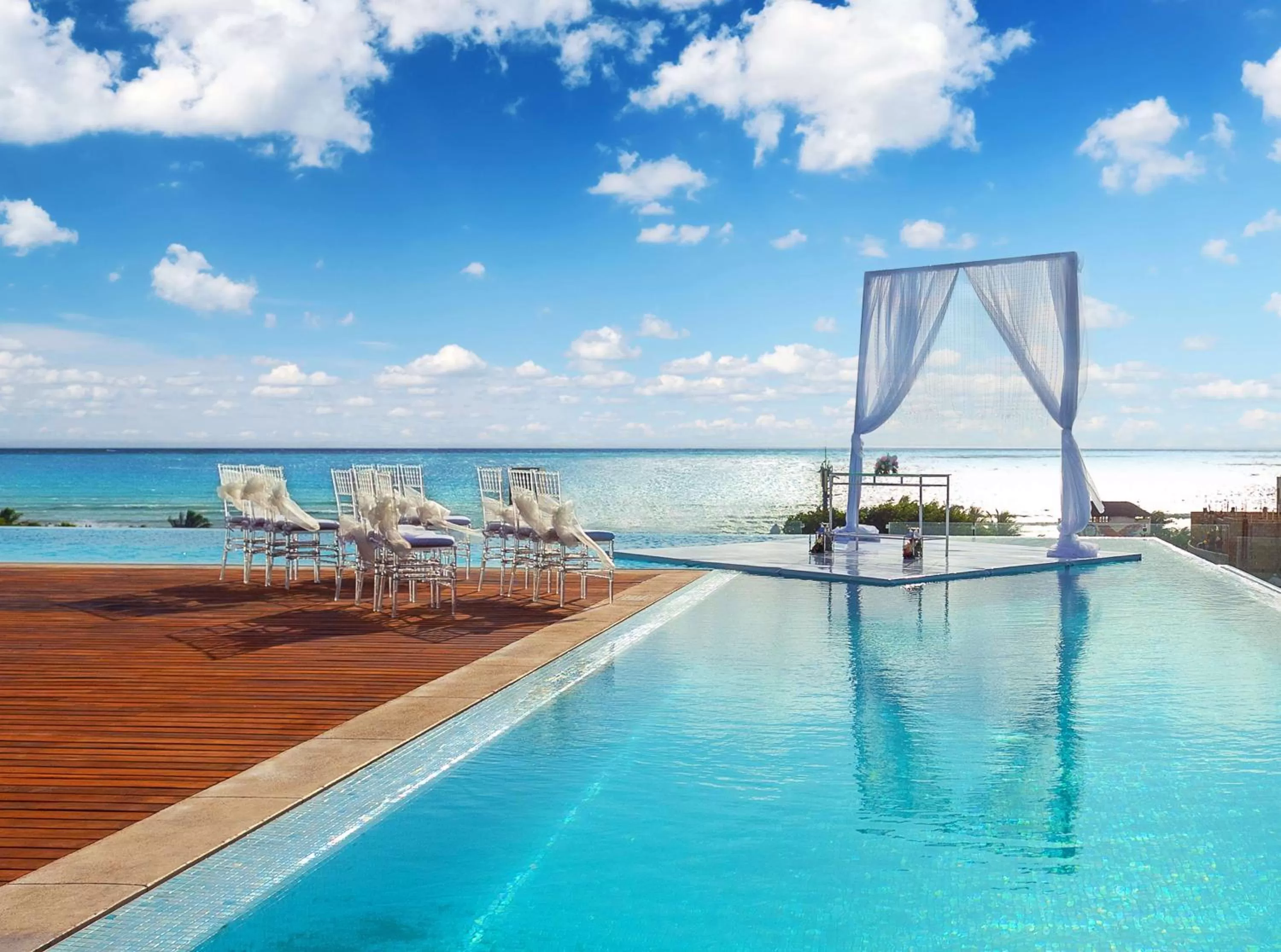 Pool view in The Fives Downtown Hotel & Residences, Curio Collection by Hilton