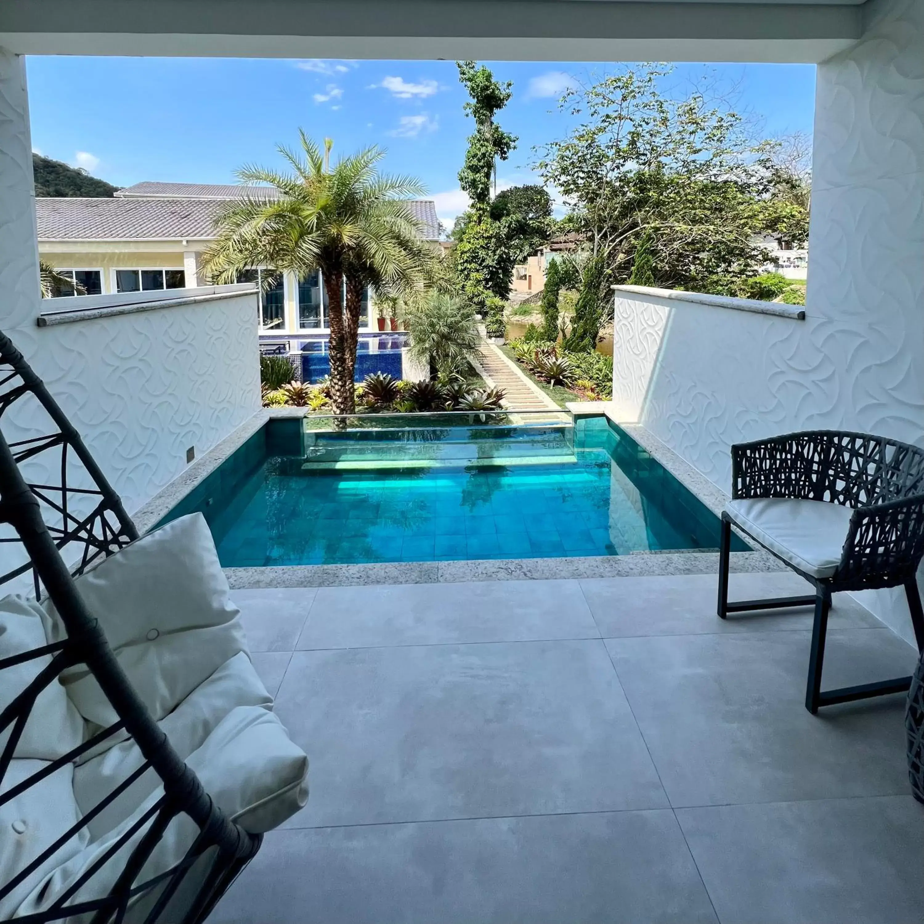 Dubai with Balcony in Pousada Apple House Paraty Dubai with Balcony in Pousada Apple House Paraty