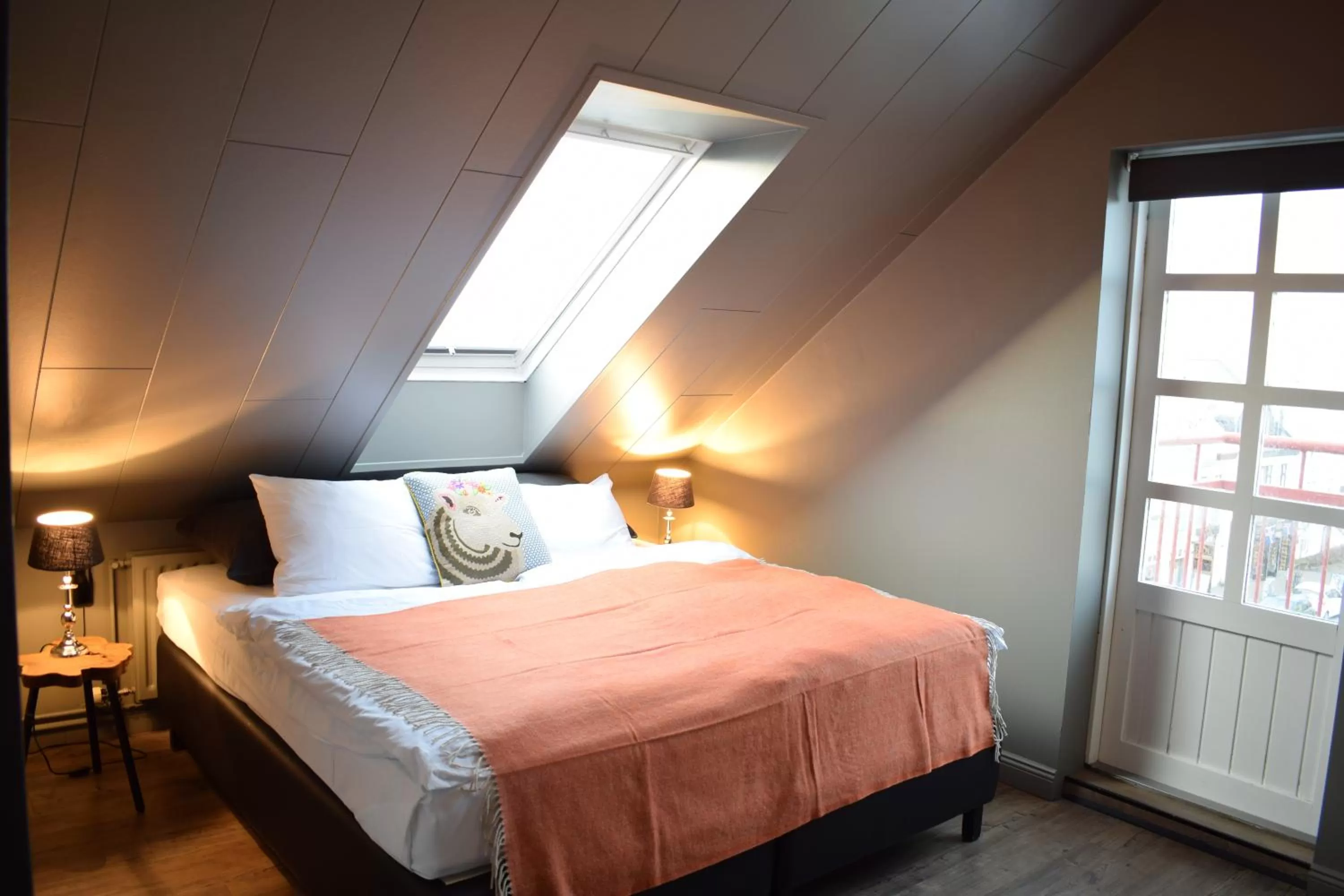 Bed in Hotel Leifur Eiriksson