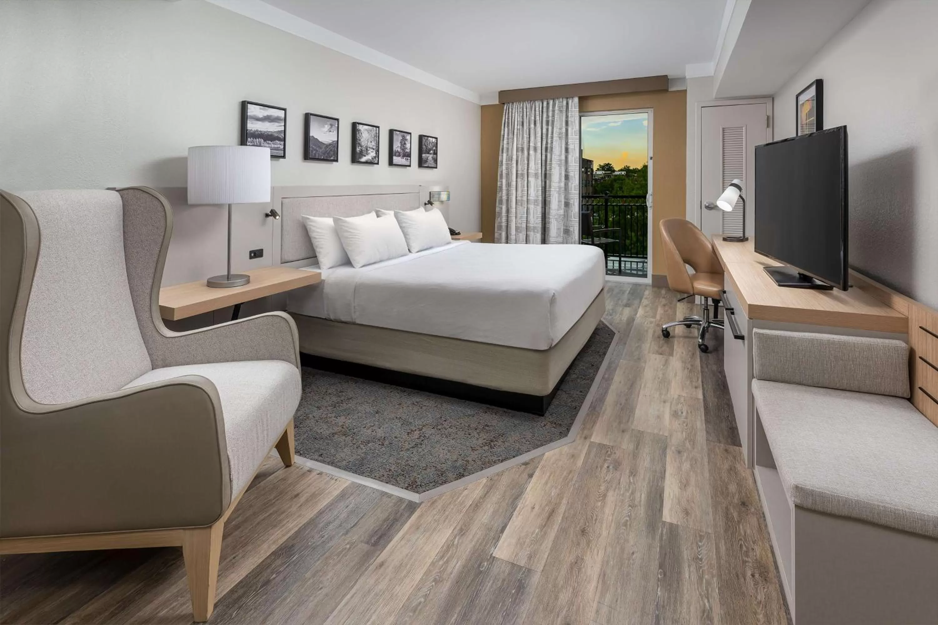 Bedroom, Bed in Hilton Garden Inn Chattanooga Downtown