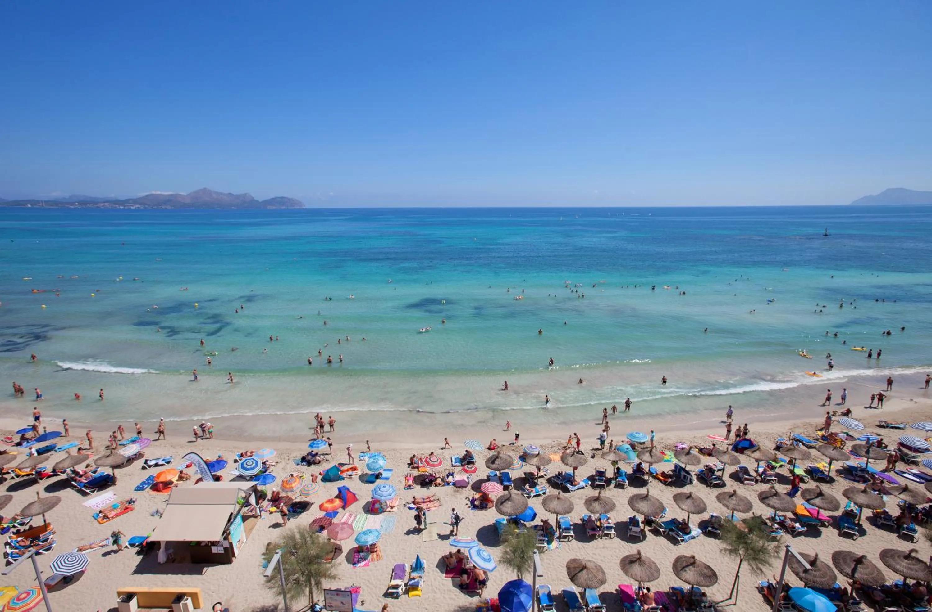 Beach in JS Horitzó